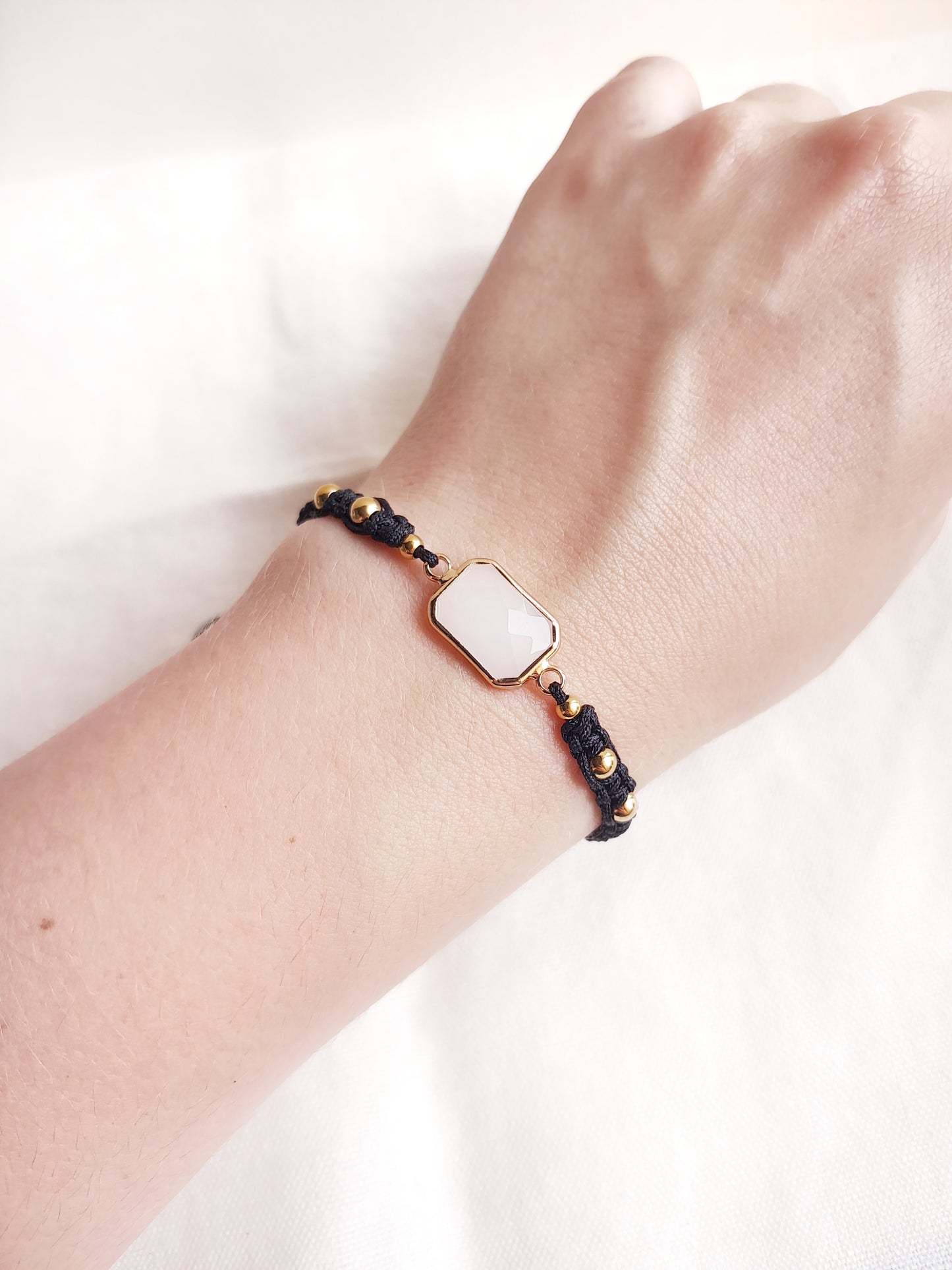 Bracelet shamballa en verre et acier inoxydable doré