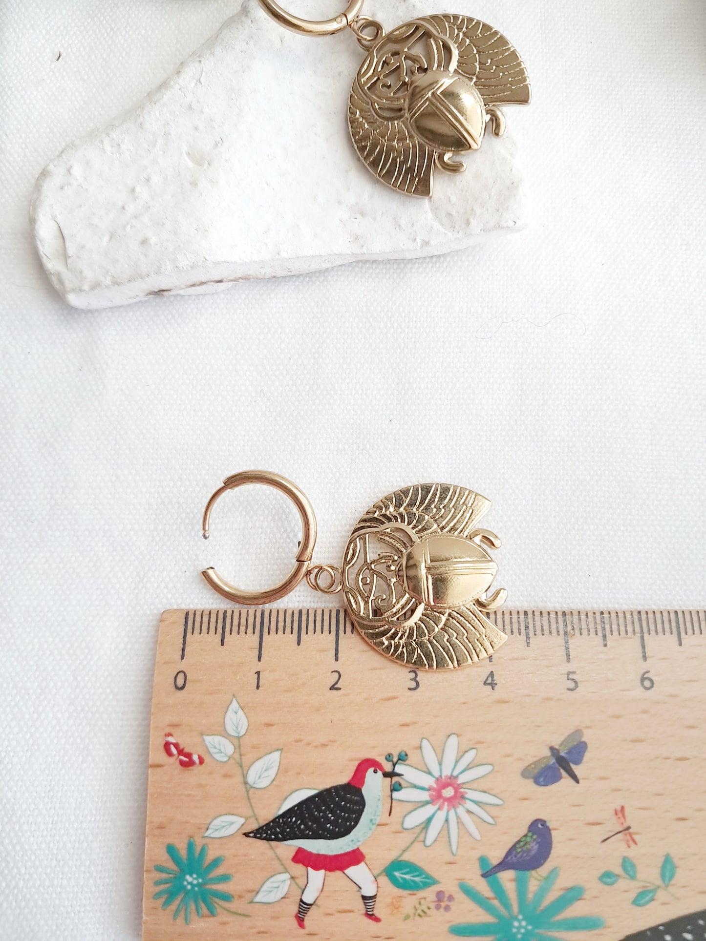 Boucles d'oreilles créoles grands scarabées égyptiens