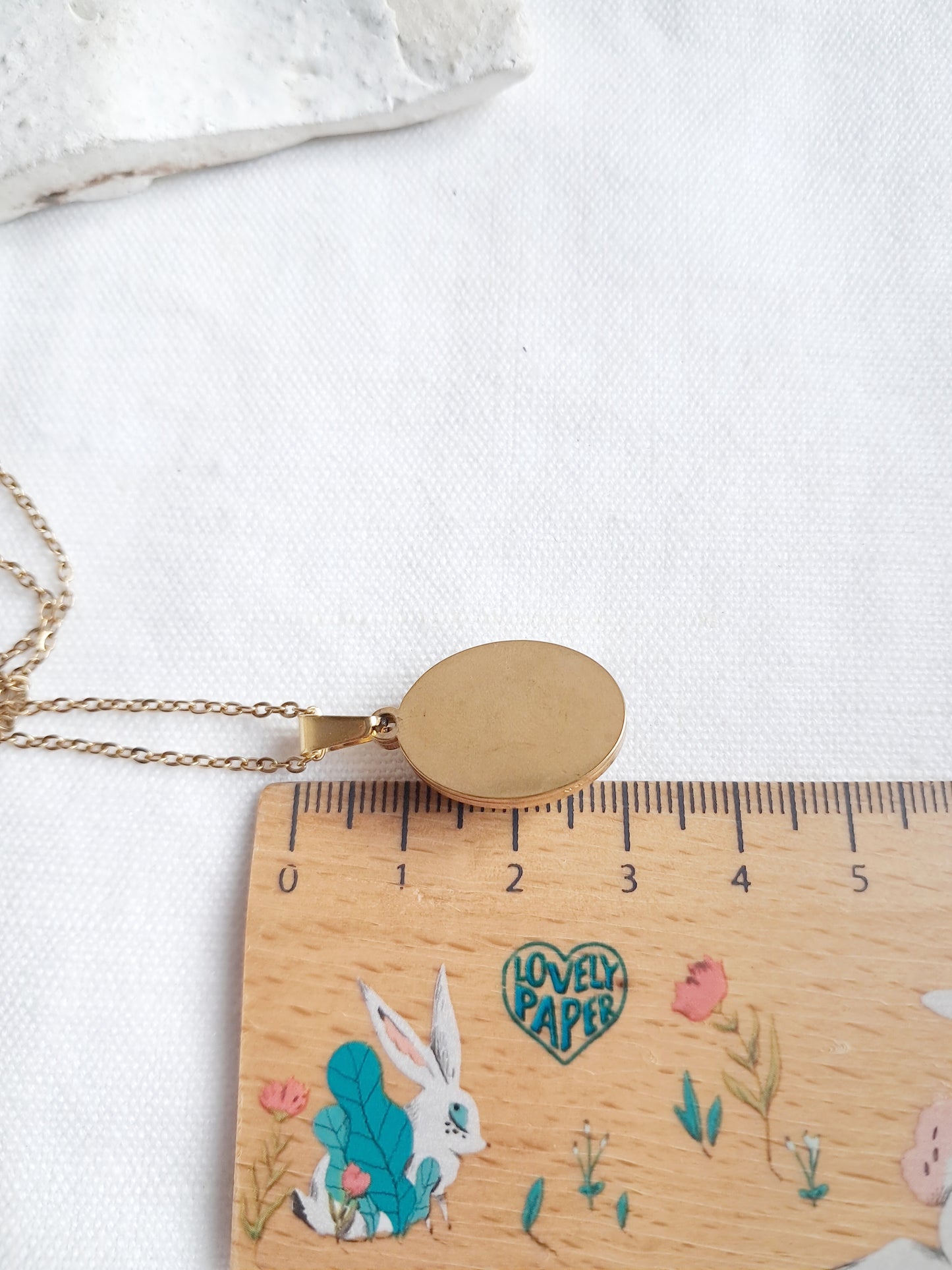 Collier en rhodonite et acier inoxydable doré