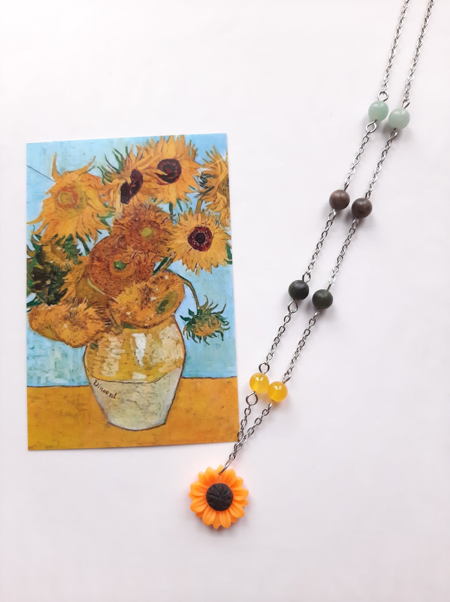 Chaîne perlée inspirée des "Tournesols" de Vincent Van Gogh