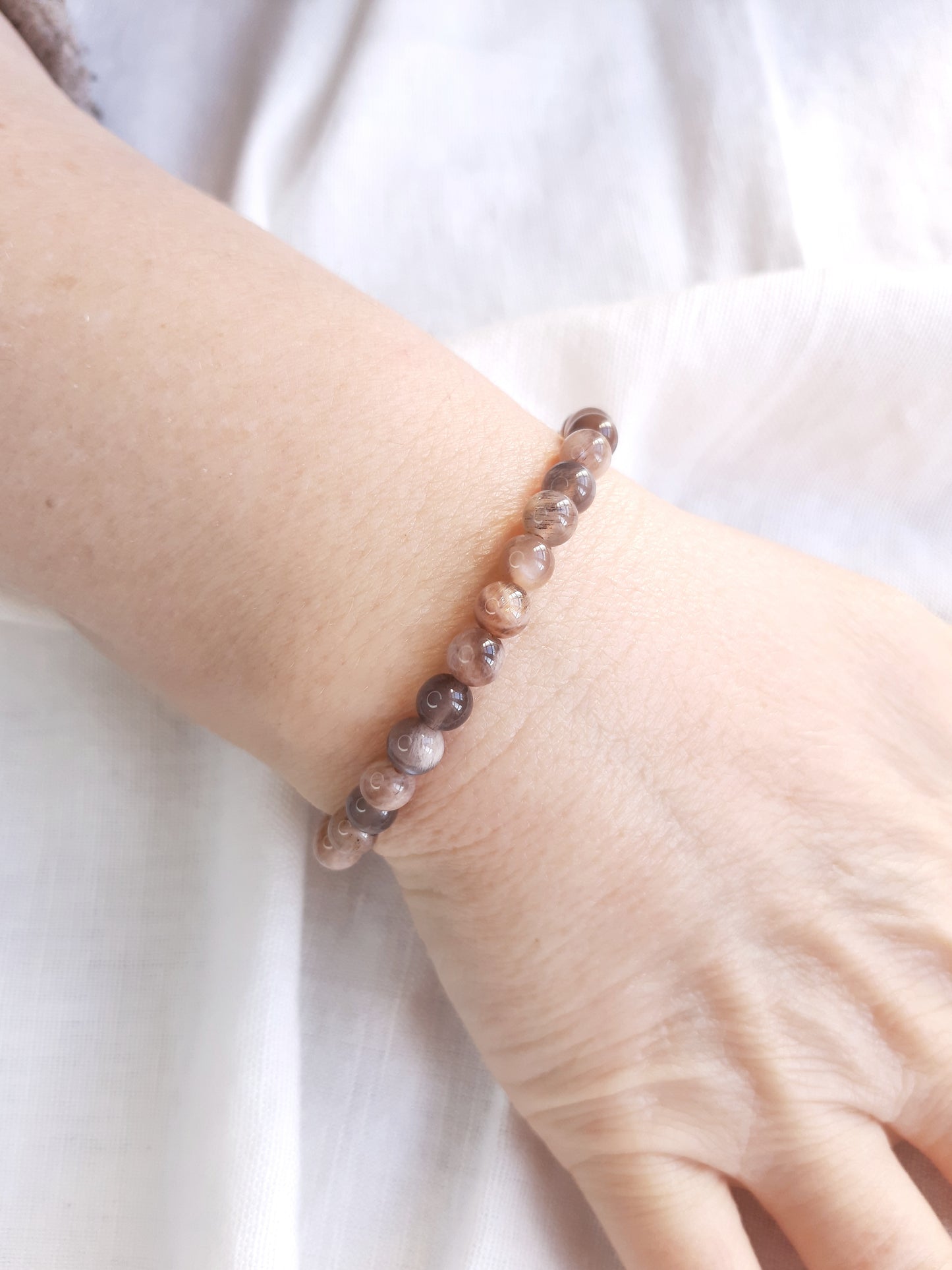 Bracelet de lithothérapie en pierre du soleil noire 6mm