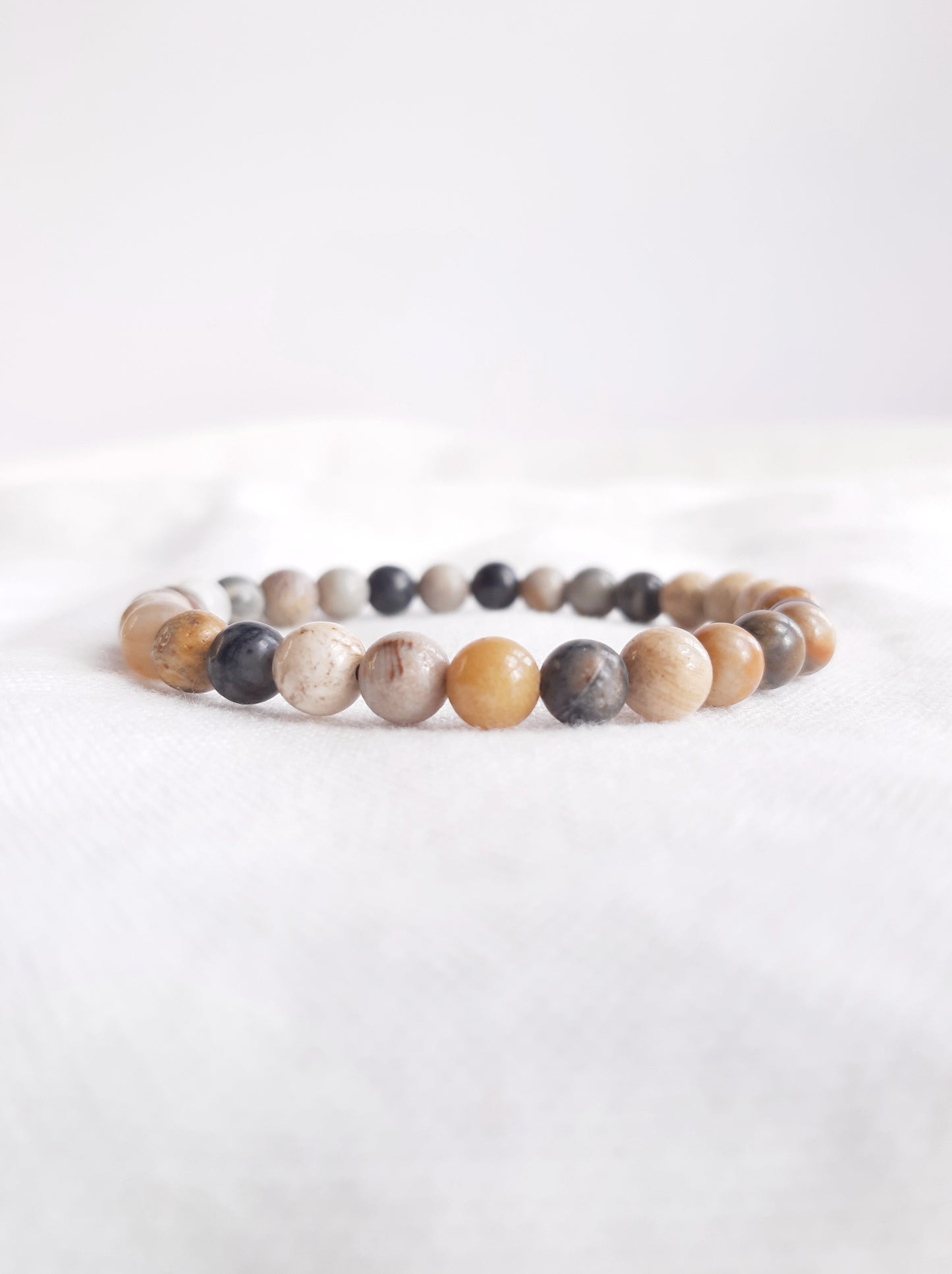 Bracelet en jaspe picasso et corail fossile