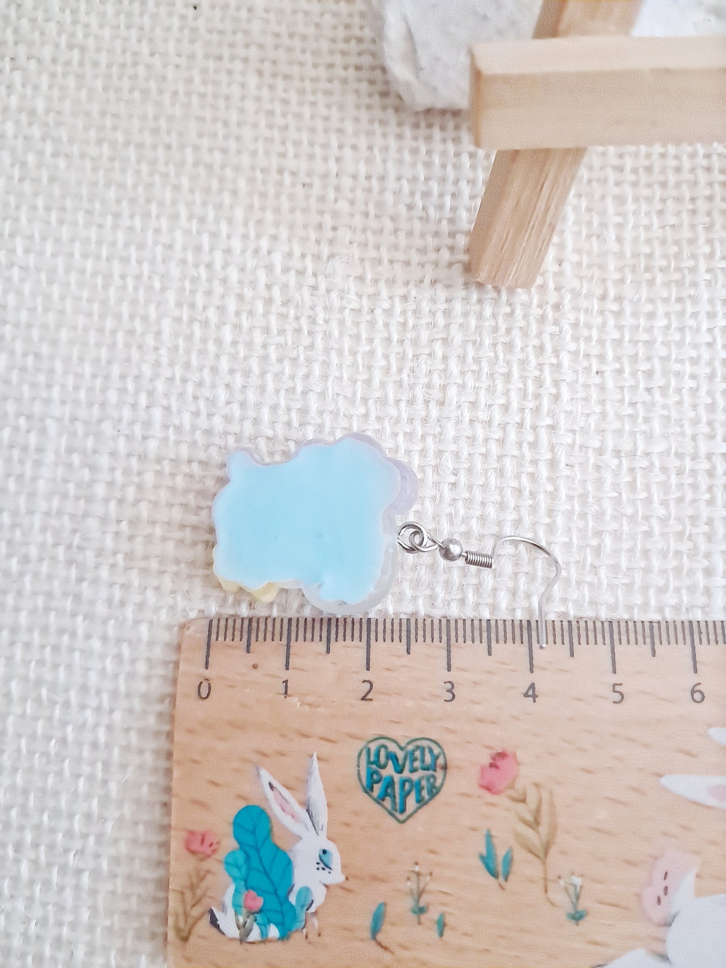 Boucles d'oreilles pendantes BT21 BTS Mang et Chimmy