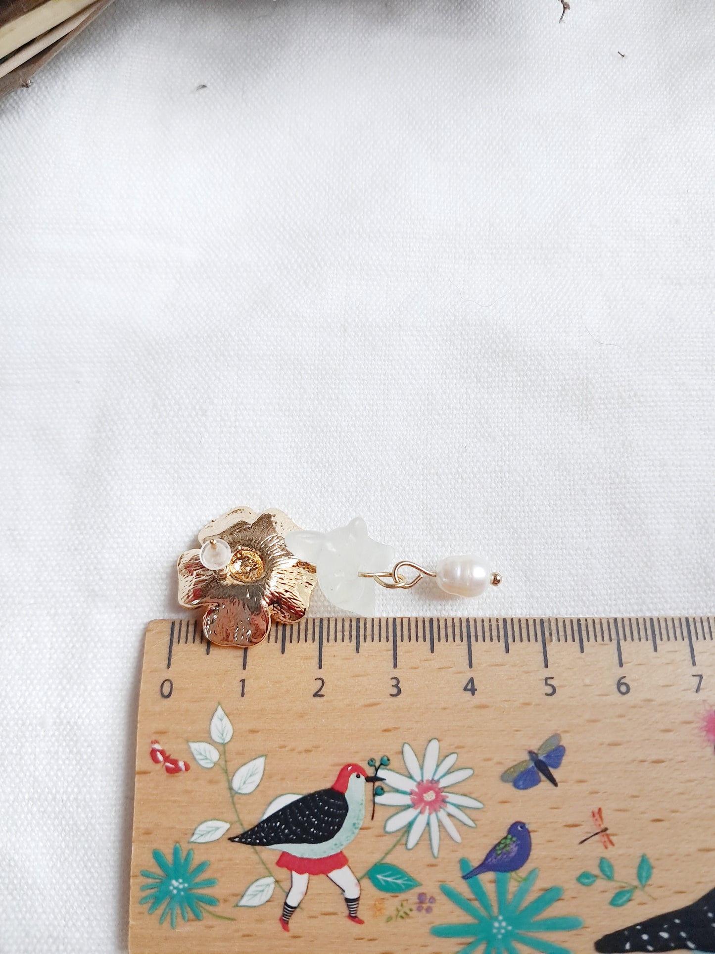 Boucles d'oreilles fleurs de camélia et tortue en jade