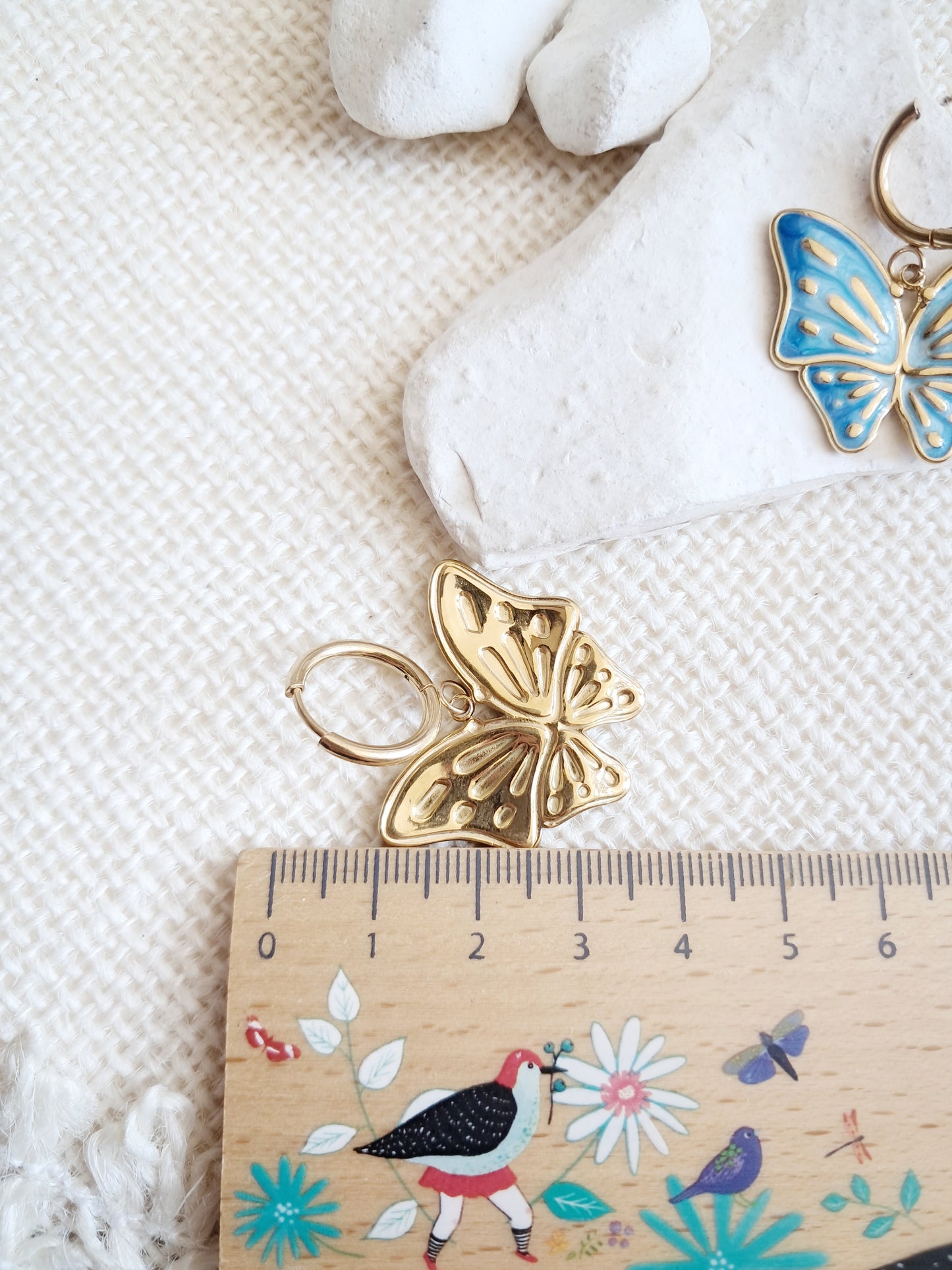 Boucles d'oreilles créoles papillons bleus en acier inoxydable doré