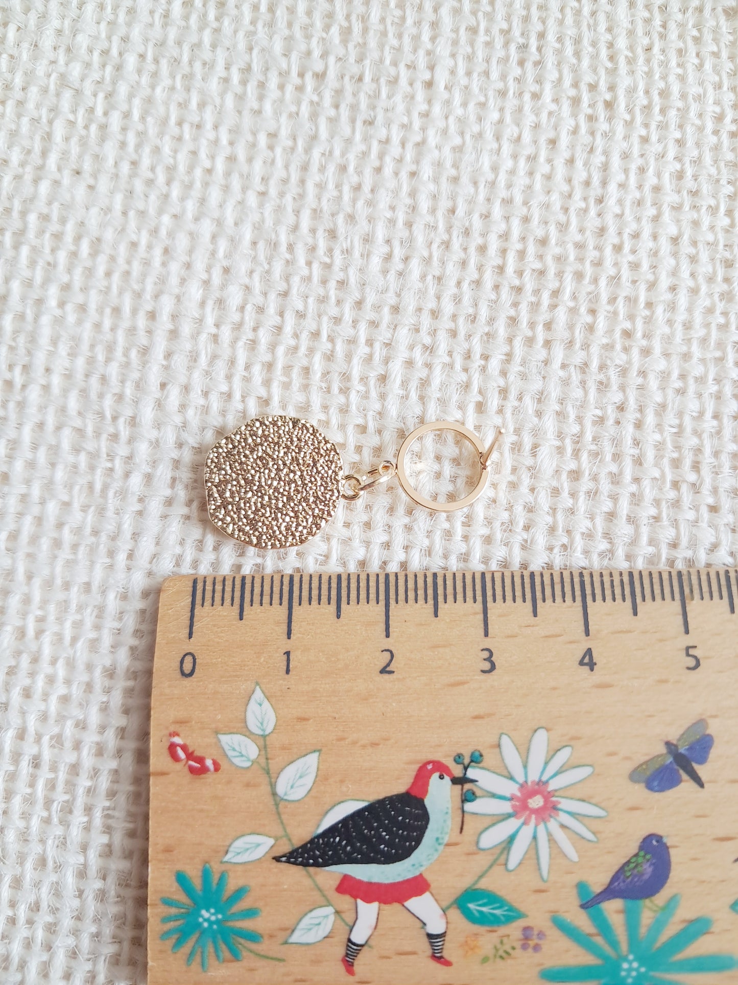 Boucles d'oreilles pendantes cercles et médaillons fleurs de cerisier