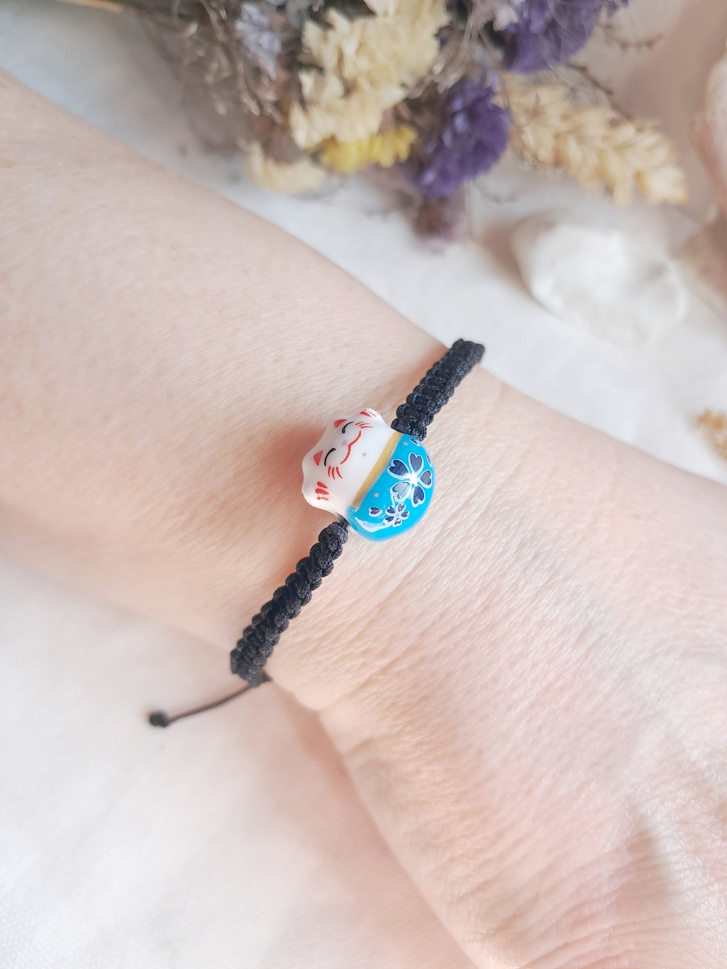 Bracelet chat de la chance tissage shamballa