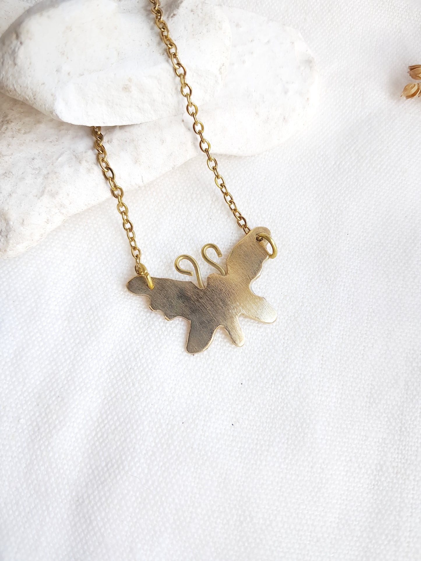 Collier papillon en laiton