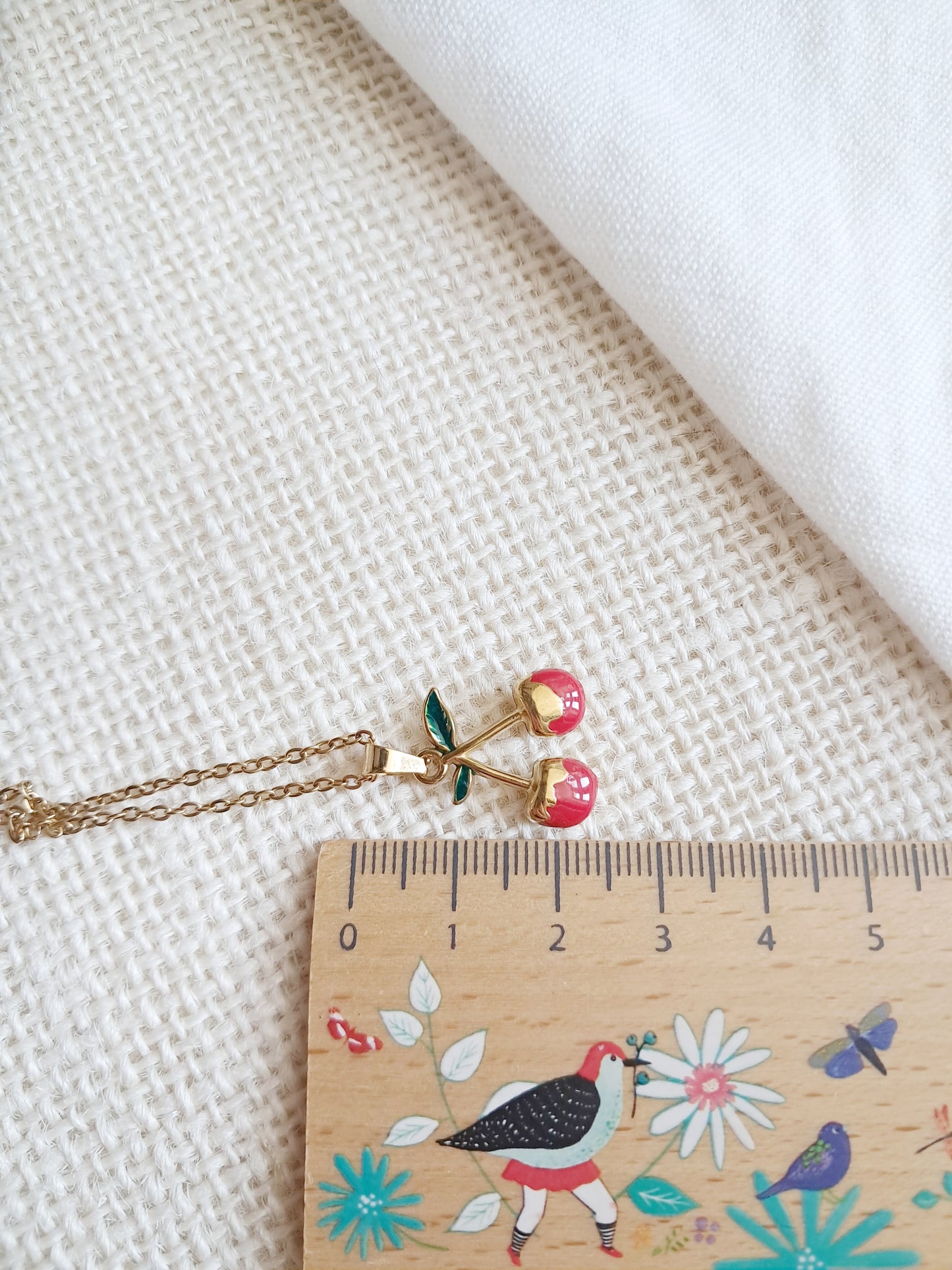 Collier pendentif cerises en acier inoxydable