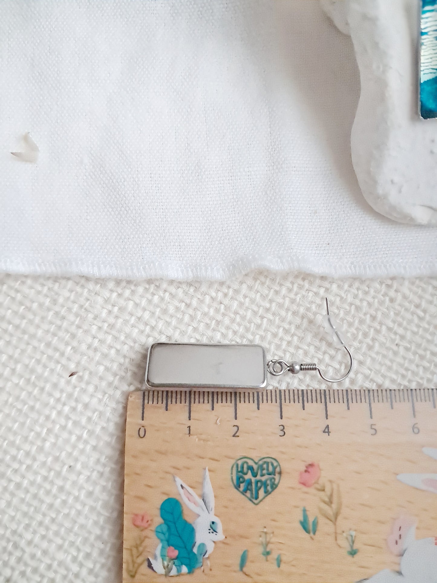 Boucles d'oreilles "Fuji par temps clair" par Hokusai - exposition Nantes 2025