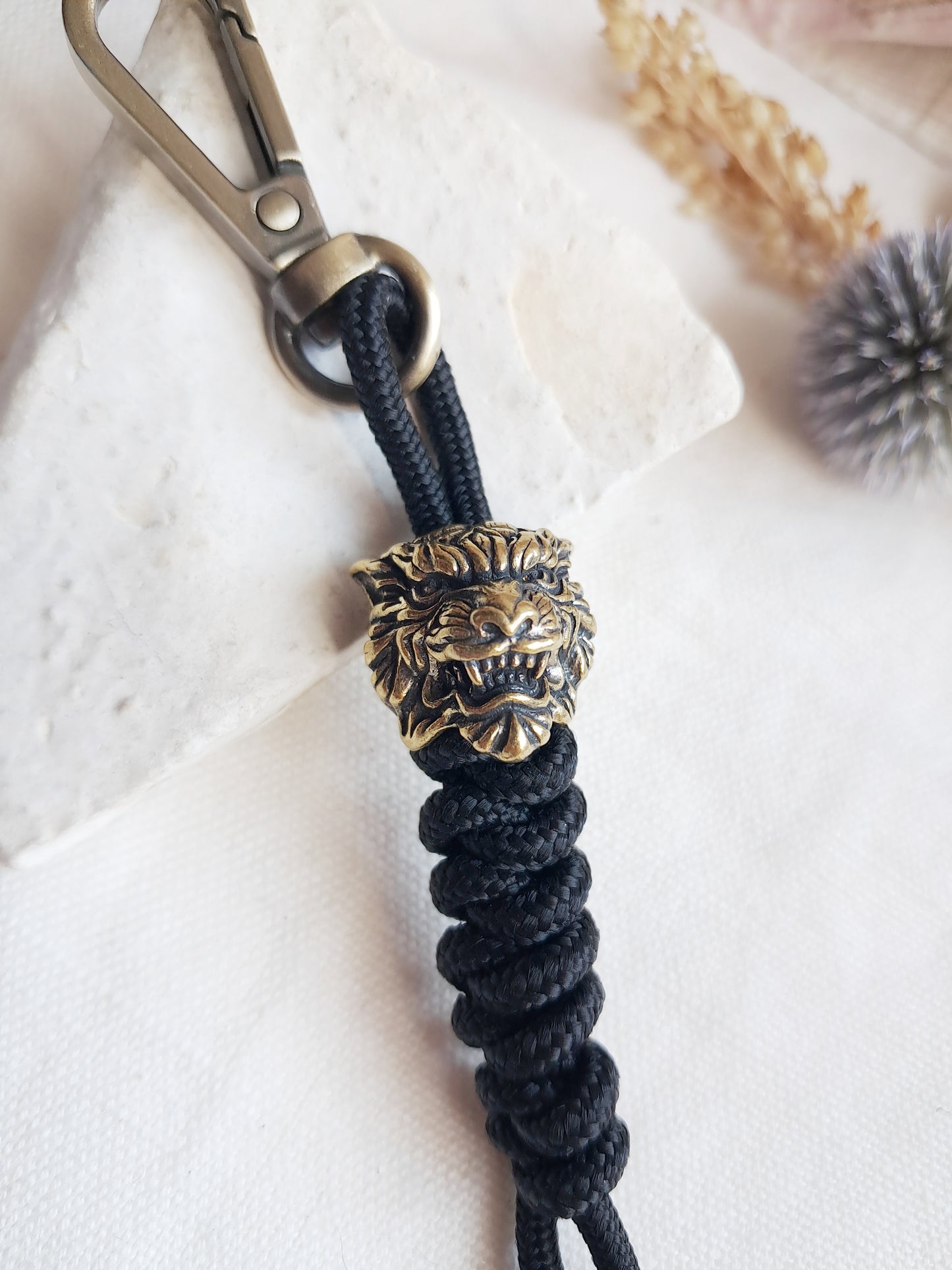 Porte-clés tigre en laiton