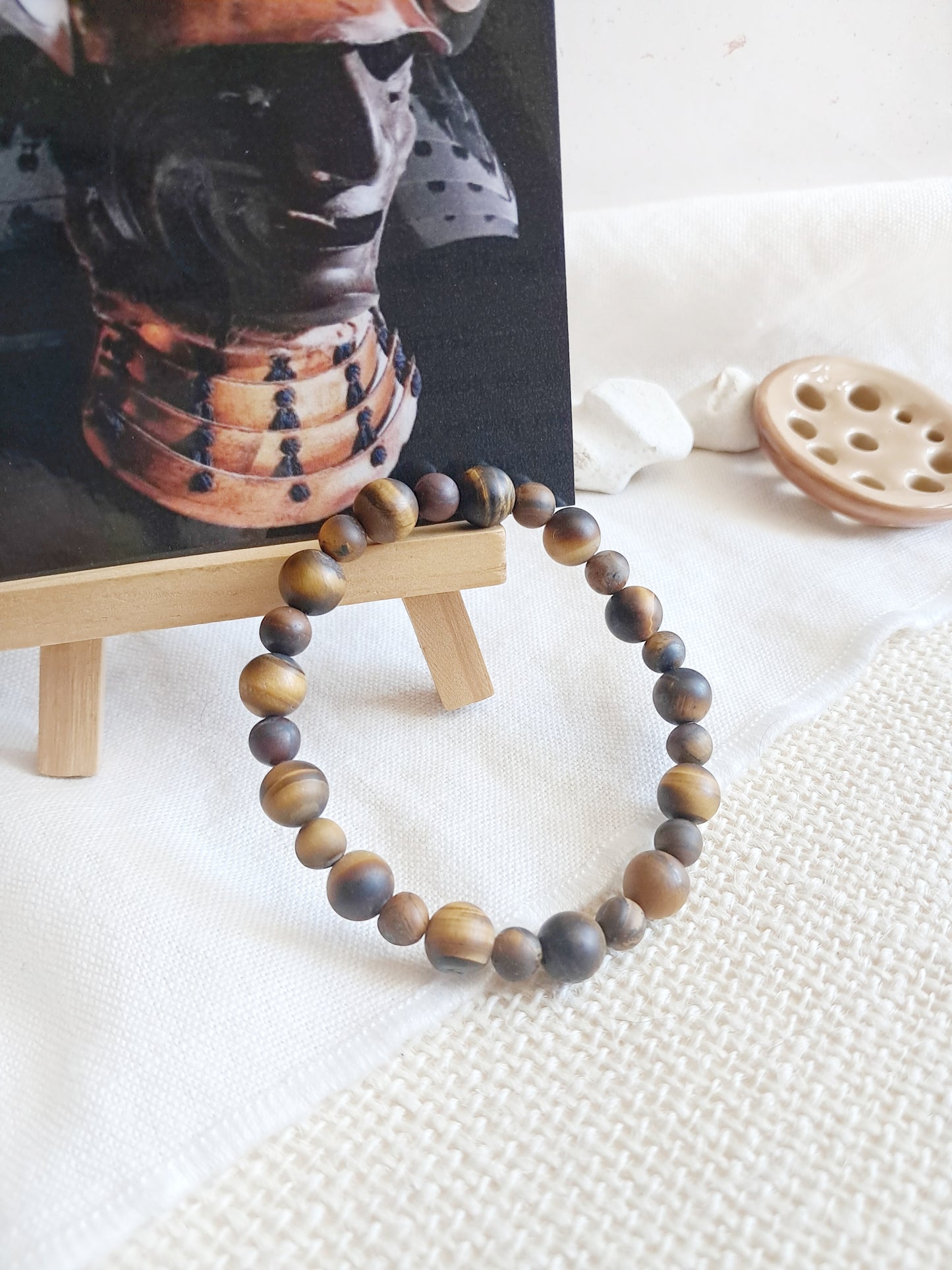 Bracelet inspiré d'un casque de Samouraï en forme de coiffe de cour