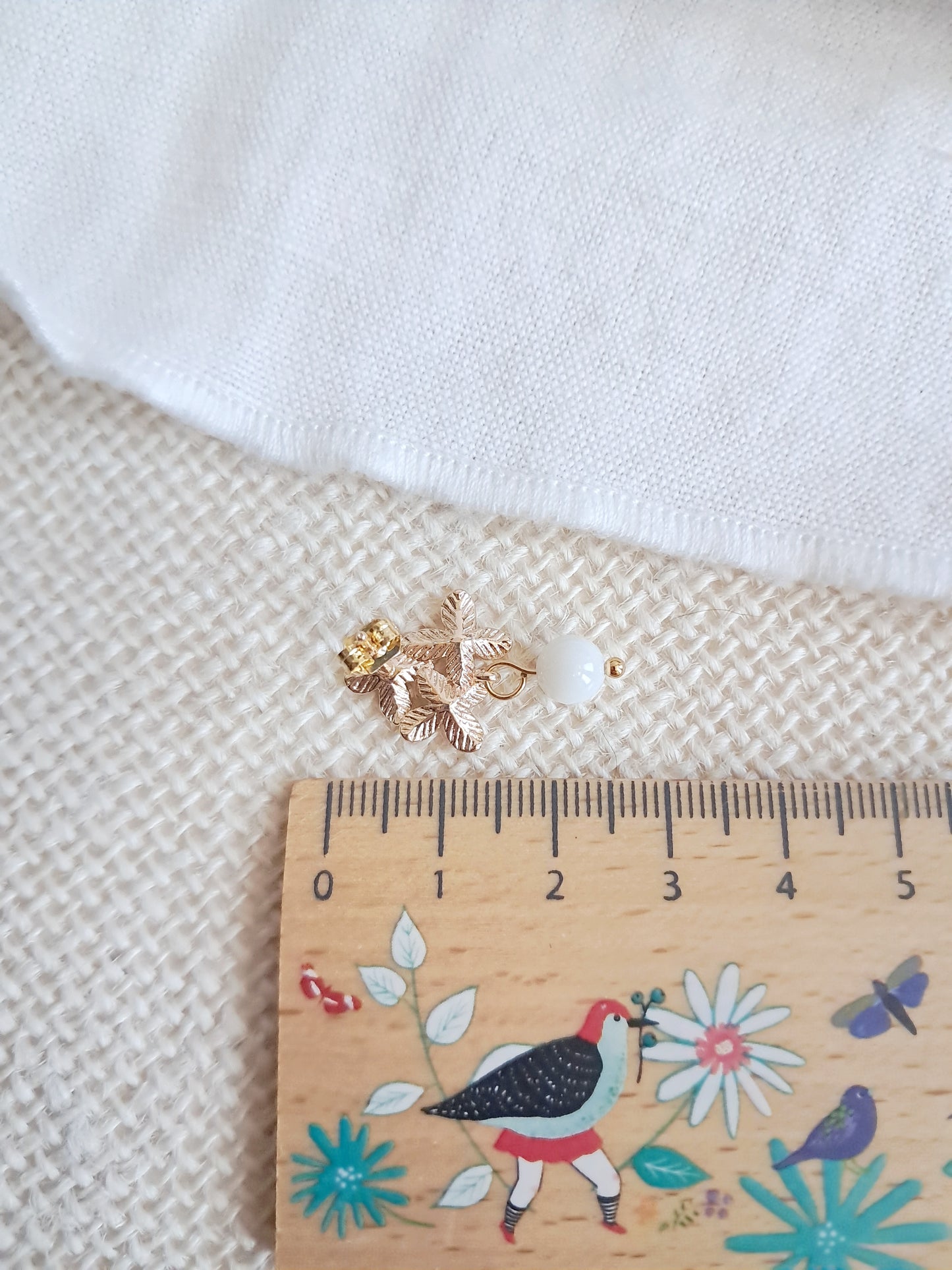 Boucles d'oreilles fleurs de lilas et perles en coquillage