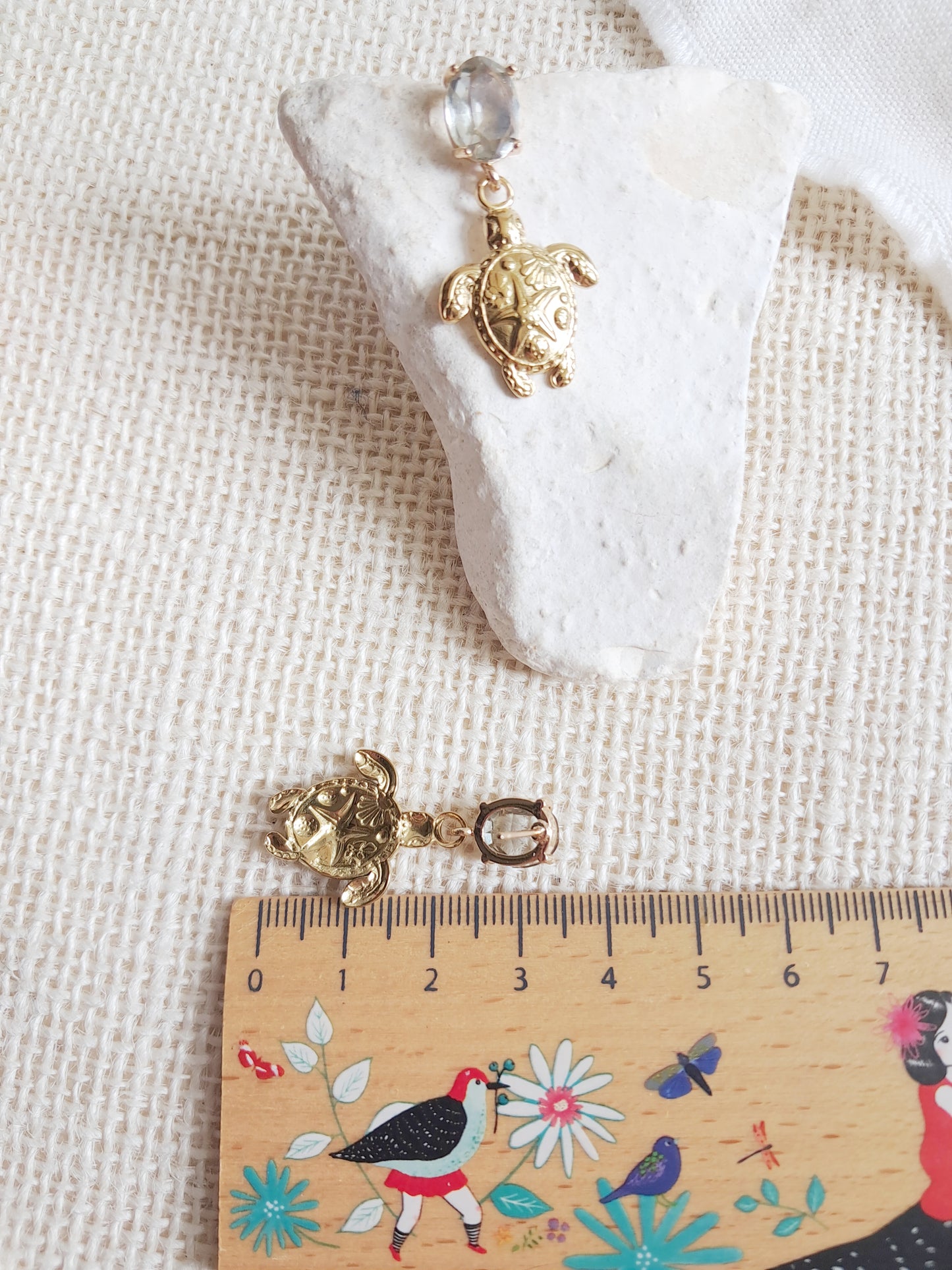 Boucles d'oreilles gemmes et tortues