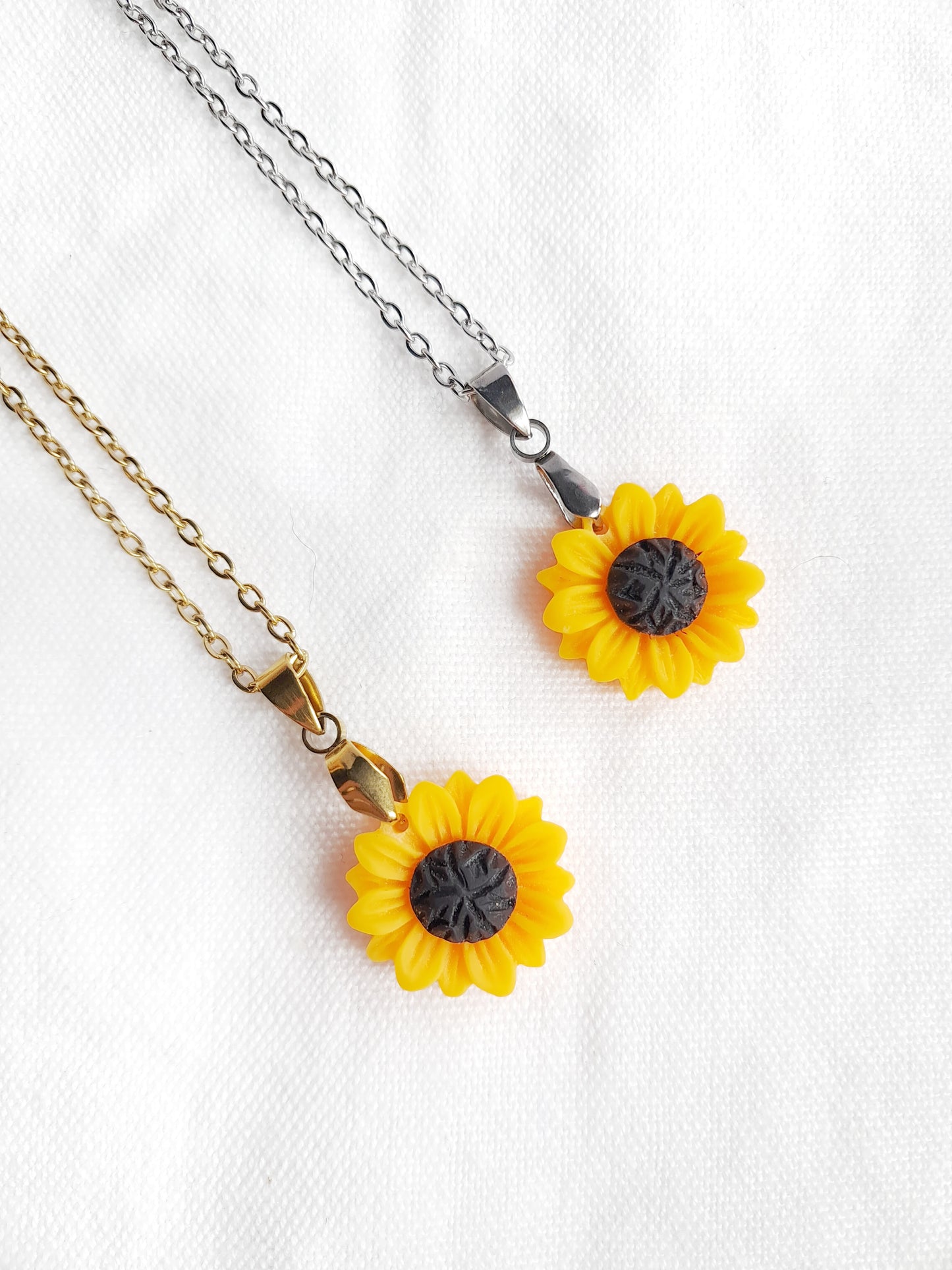 Pendentifs tournesols en résine