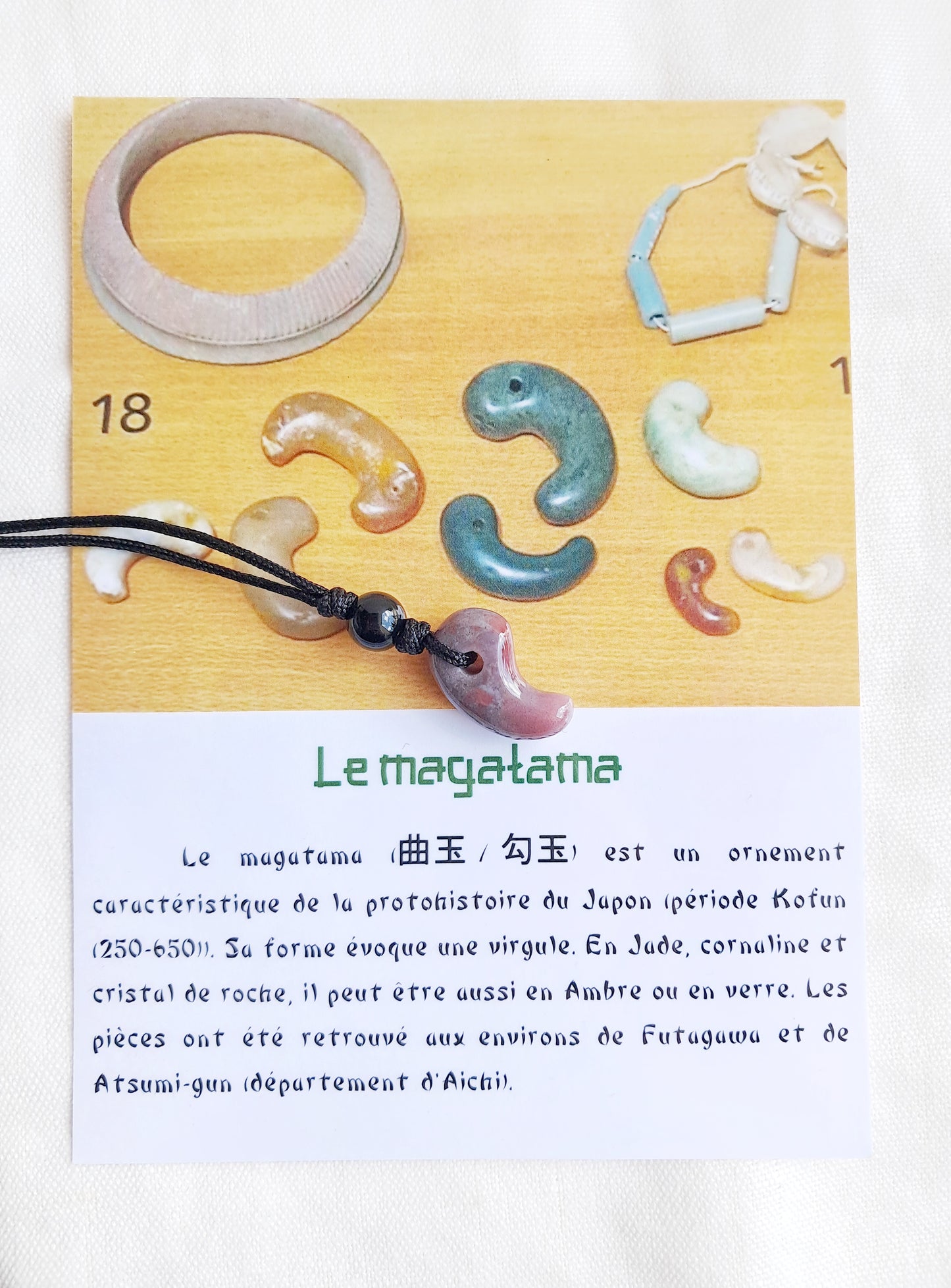 Collier en cordon Magatama en agate indienne