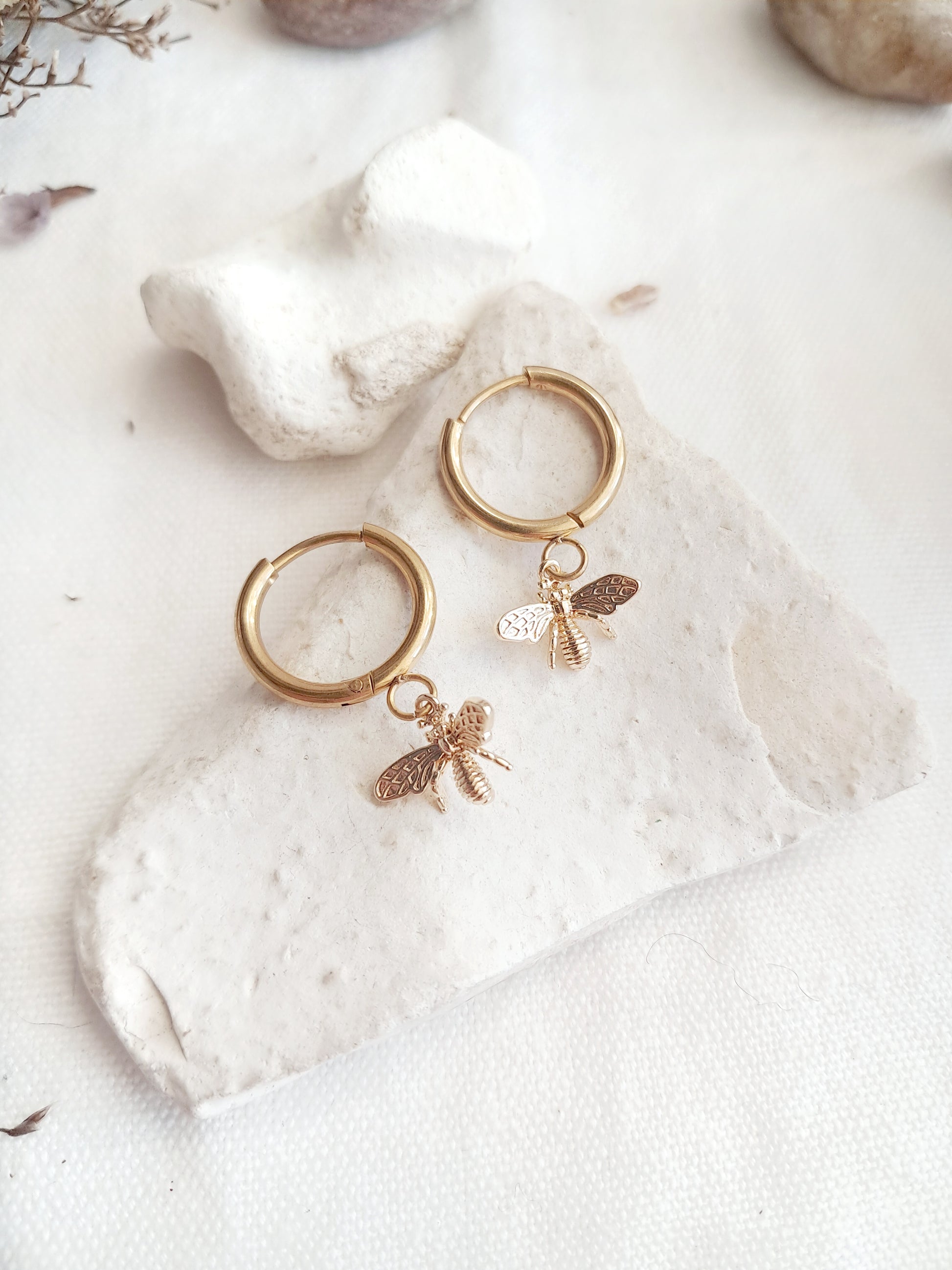 Boucles d'oreilles créoles abeilles