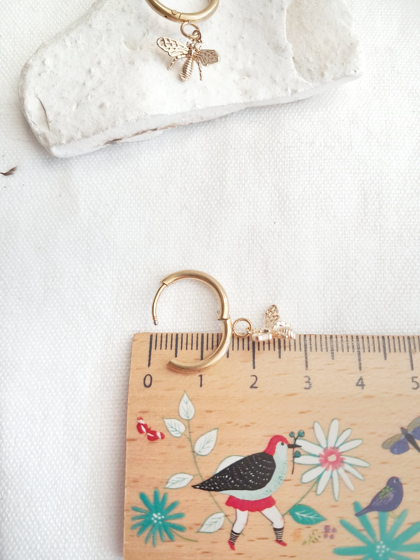 Boucles d'oreilles créoles abeilles