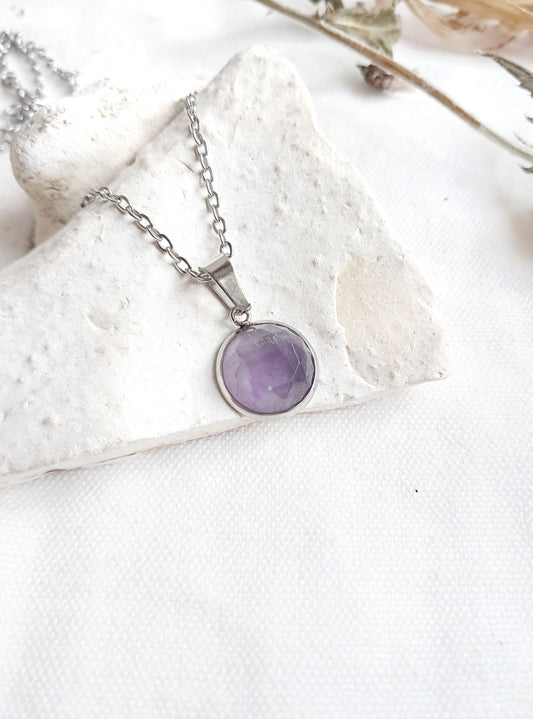 Collier en améthyste et acier inoxydable