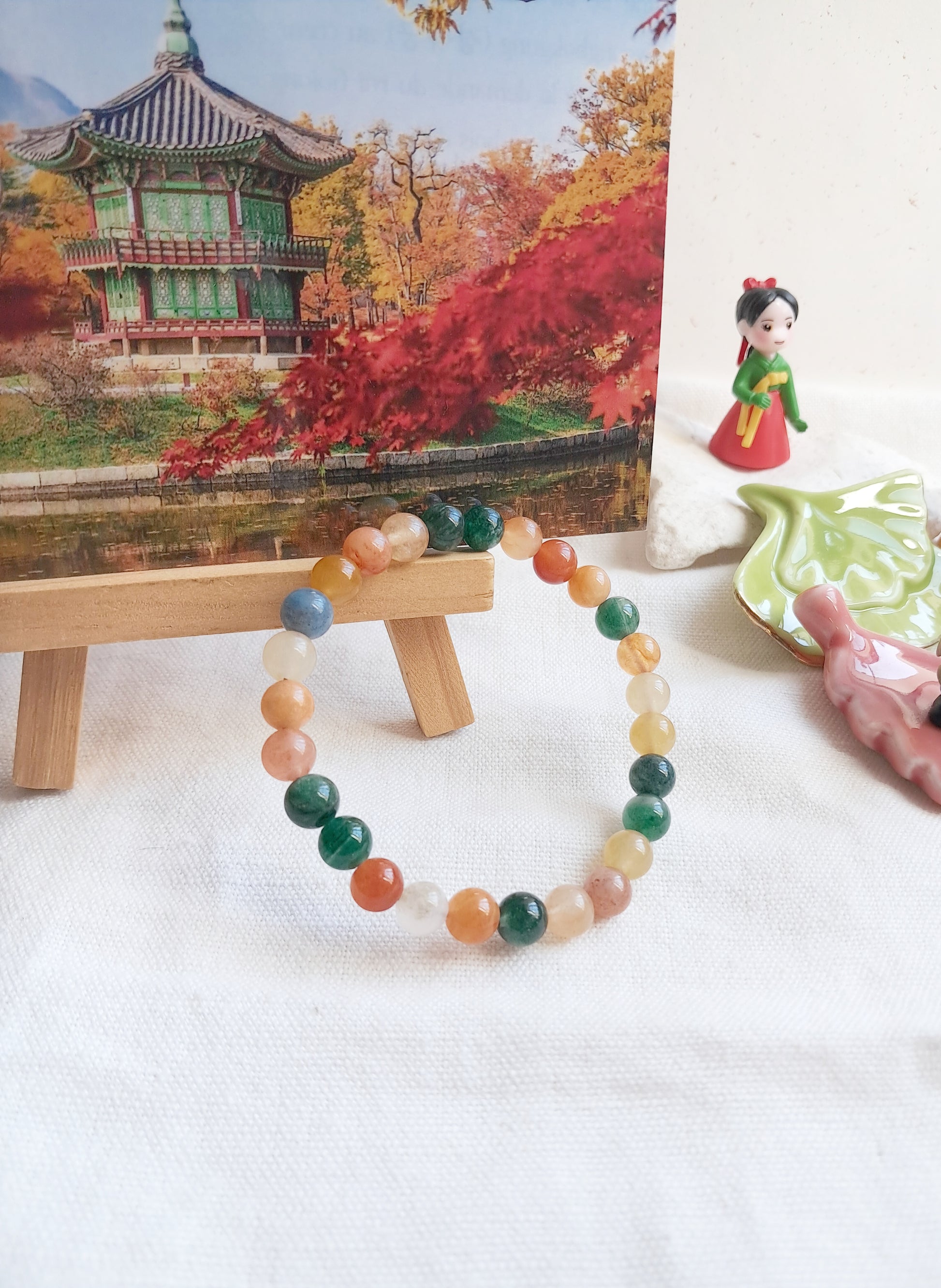 Bracelet Hyangwonjeong (향원정)  ou "Pavillon du Lotus" en lépidolite et jade