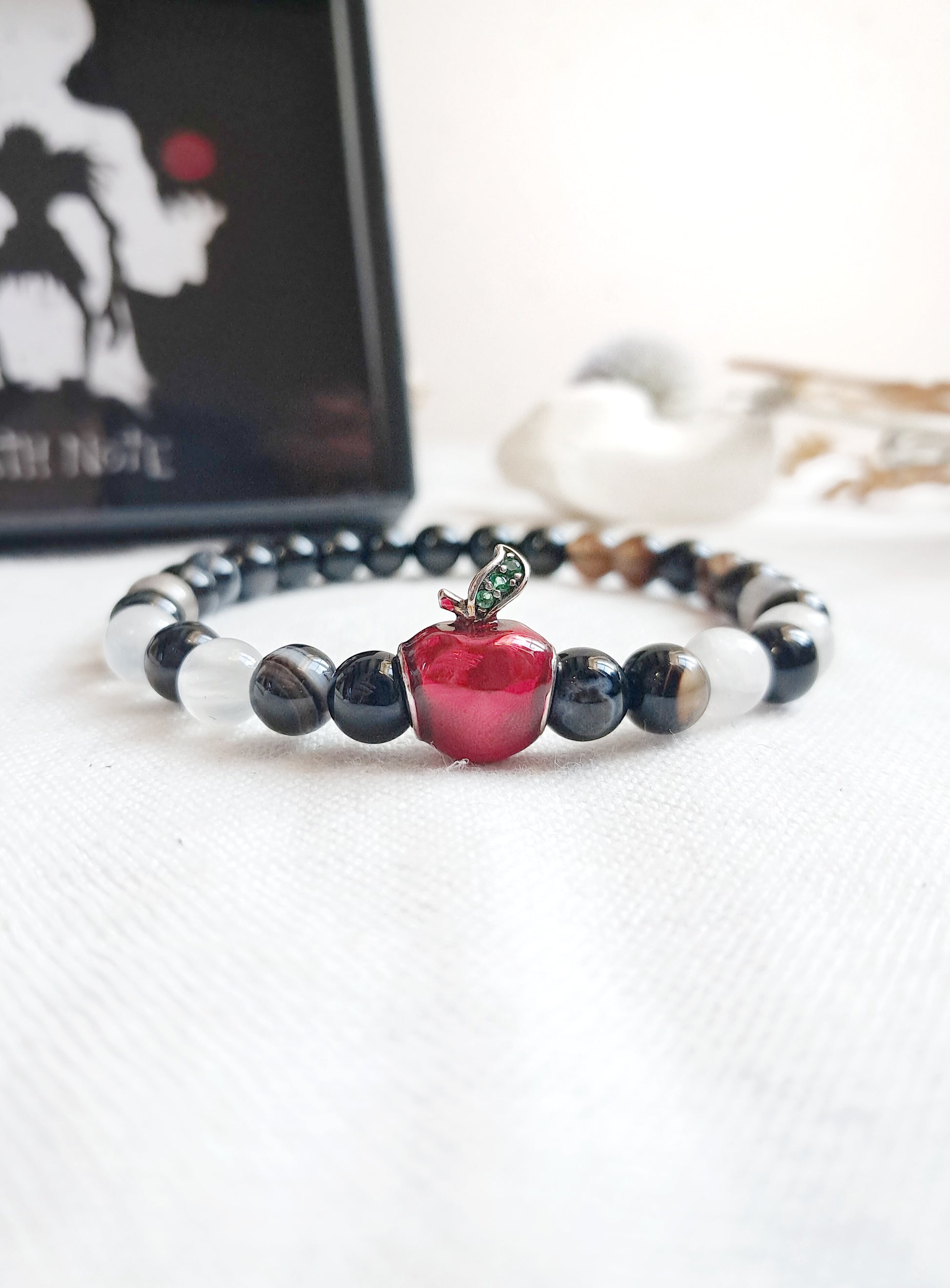 Bracelet breloque pomme Death note 