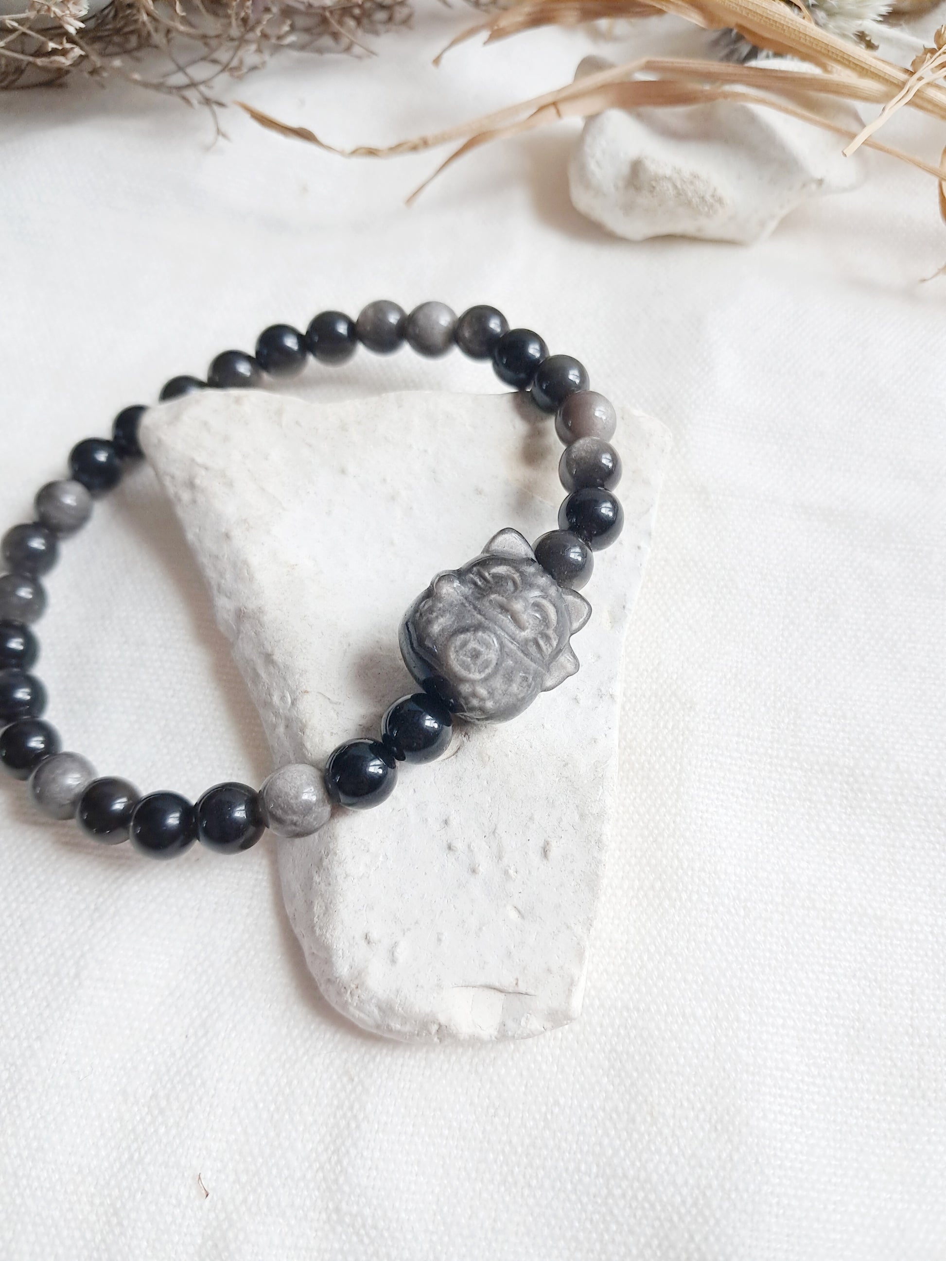 Bracelet chat de la chance en obsidienne argentée