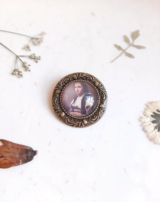 Broche cabochon "La femme à la perle" de Jean Baptiste Camille Corot