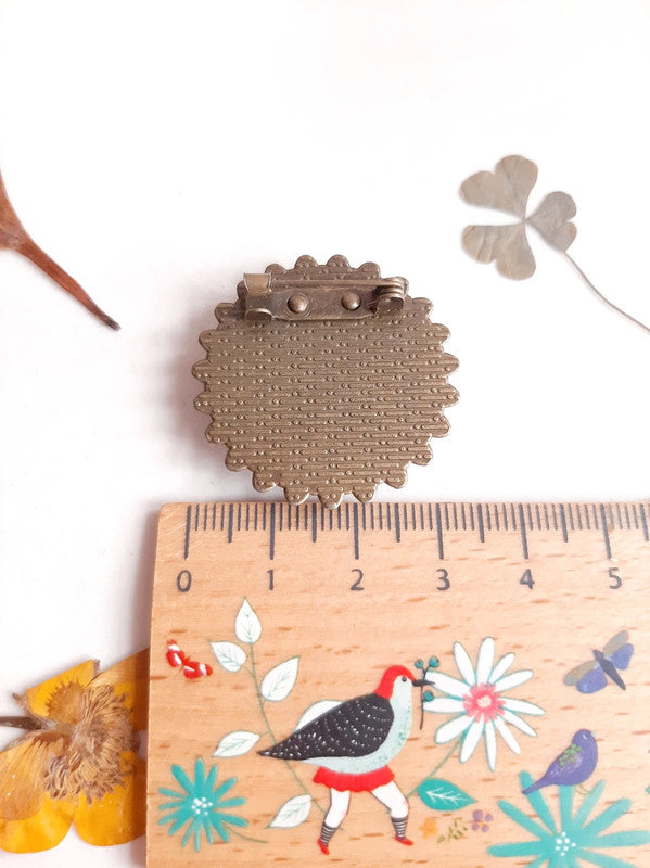 Broche fleur en obsidienne