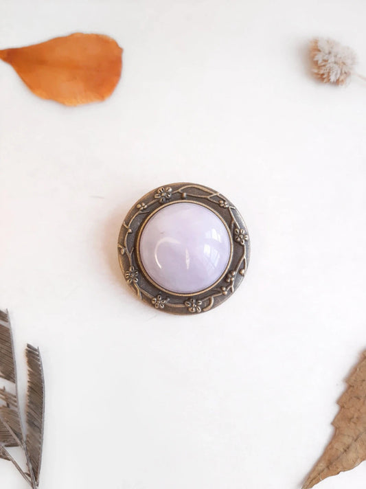 Broche à motifs de fleurs de cerisier en quartz rose