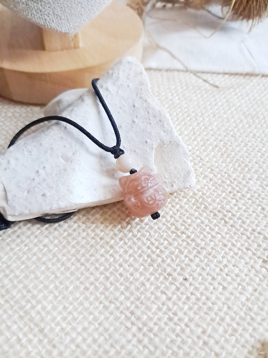 Collier chat de la chance en pierre du soleil