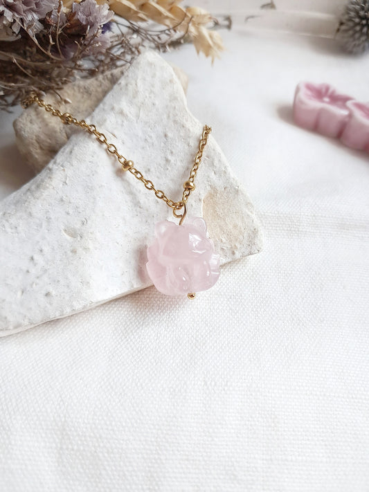 Collier renard à neuf queues en quartz rose et acier inoxydable doré