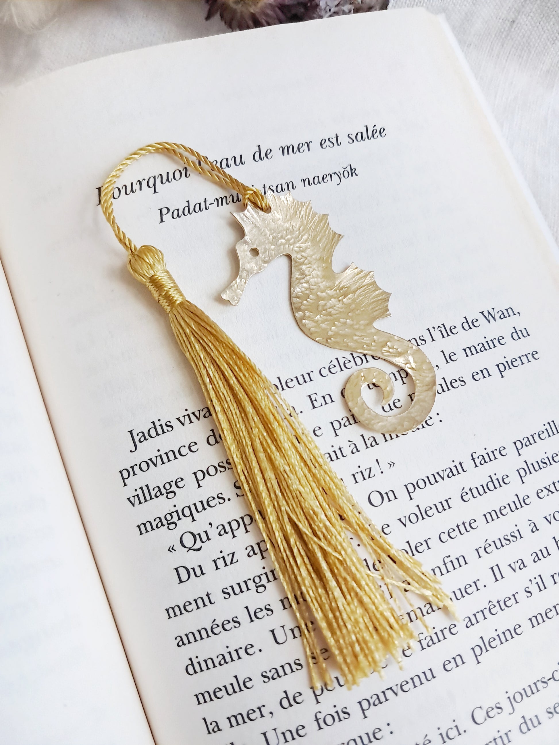 Marque-pages hippocampe en laiton
