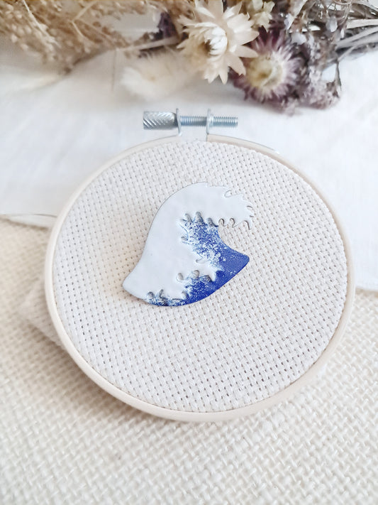 Pin's La grande vague de Kanagawa par Hokusai - exposition Nantes 2025