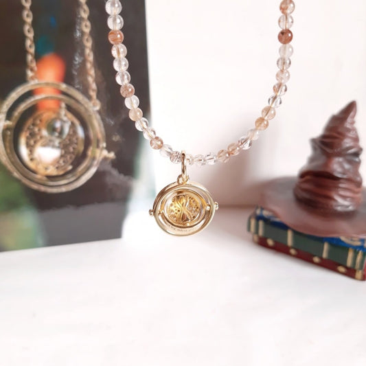 Collier le retourneur de temps