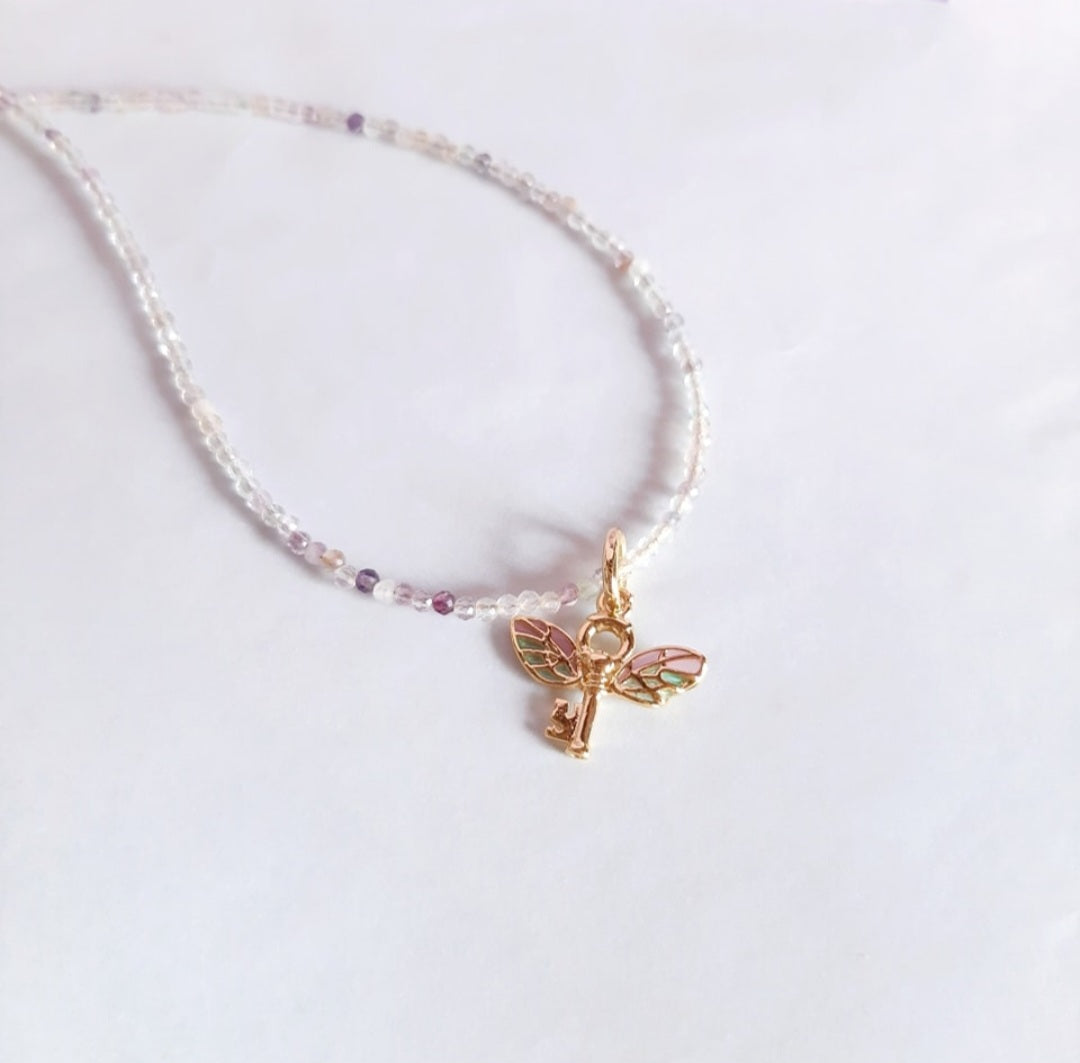 Collier de la clé volante