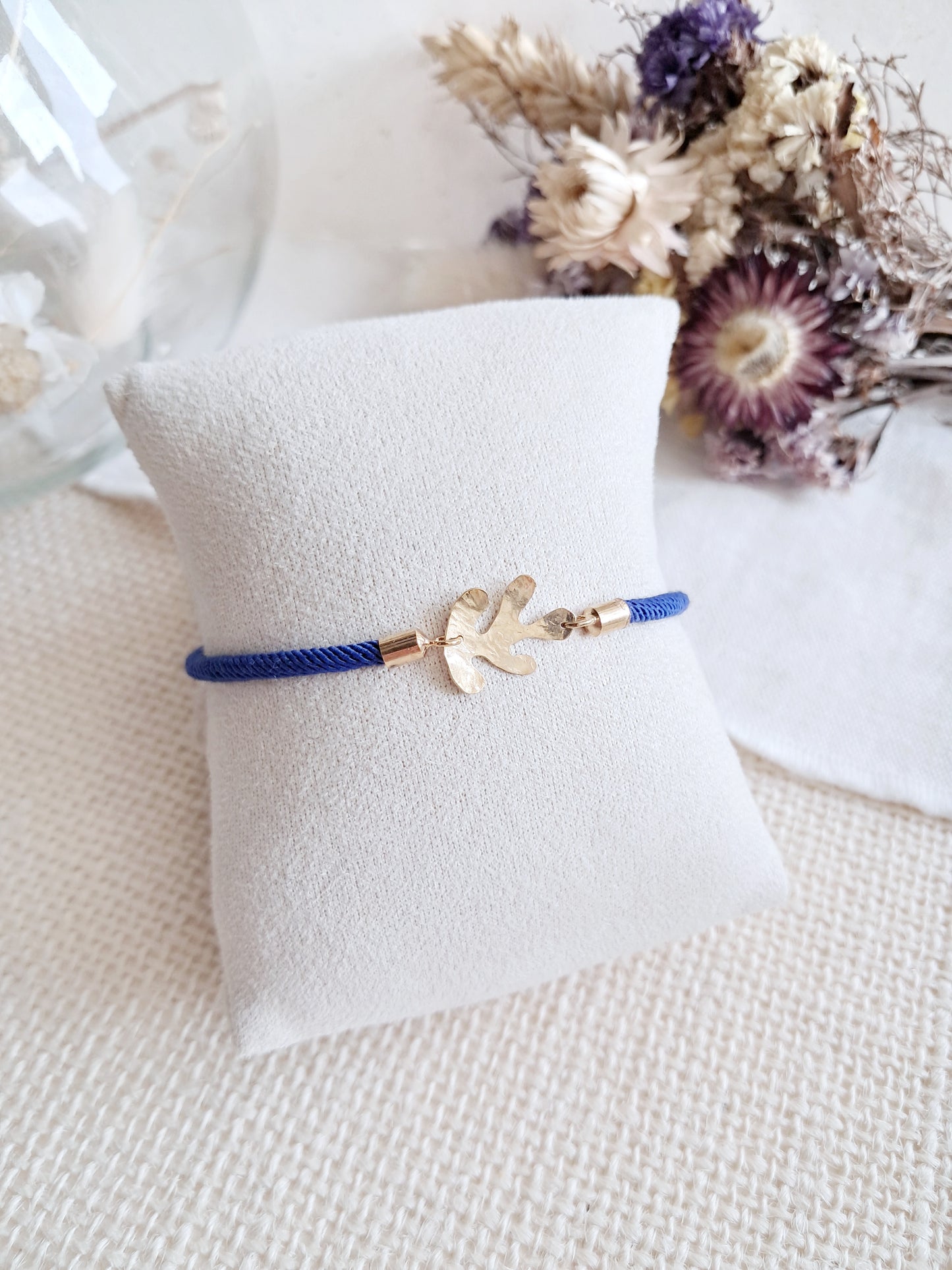 Bracelet ajustable feuille inspirée de Matisse