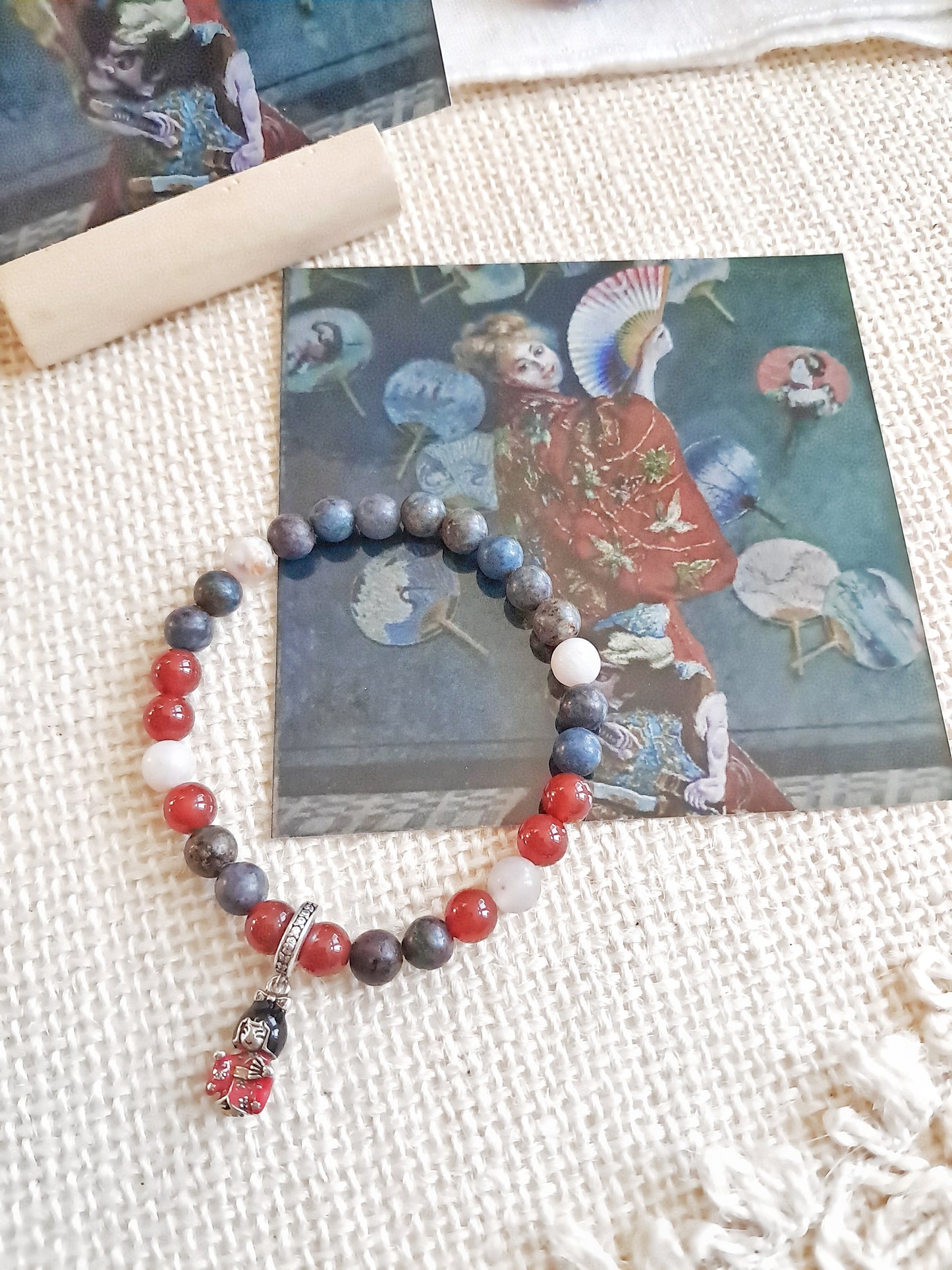 Bracelet à breloque "La japonaise" de Claude Monet