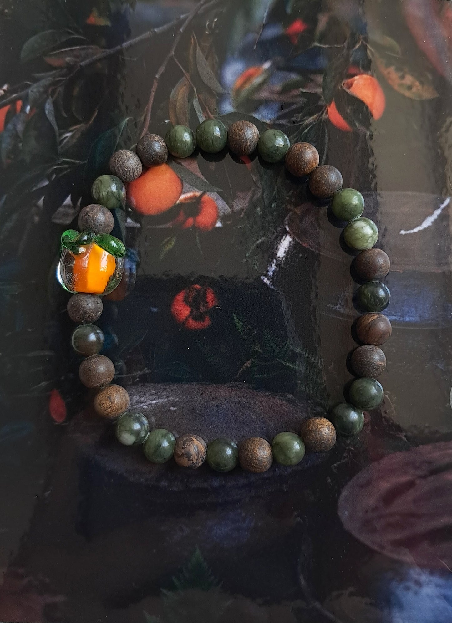 Bracelet fruit Kaki (감) en verre, bronzite et jade vert