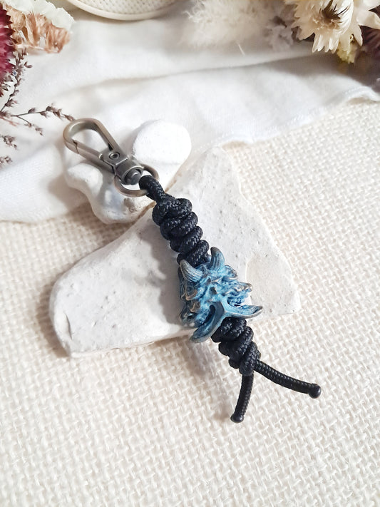 Porte-clés masque double de fantôme japonais Hannya bleu en laiton