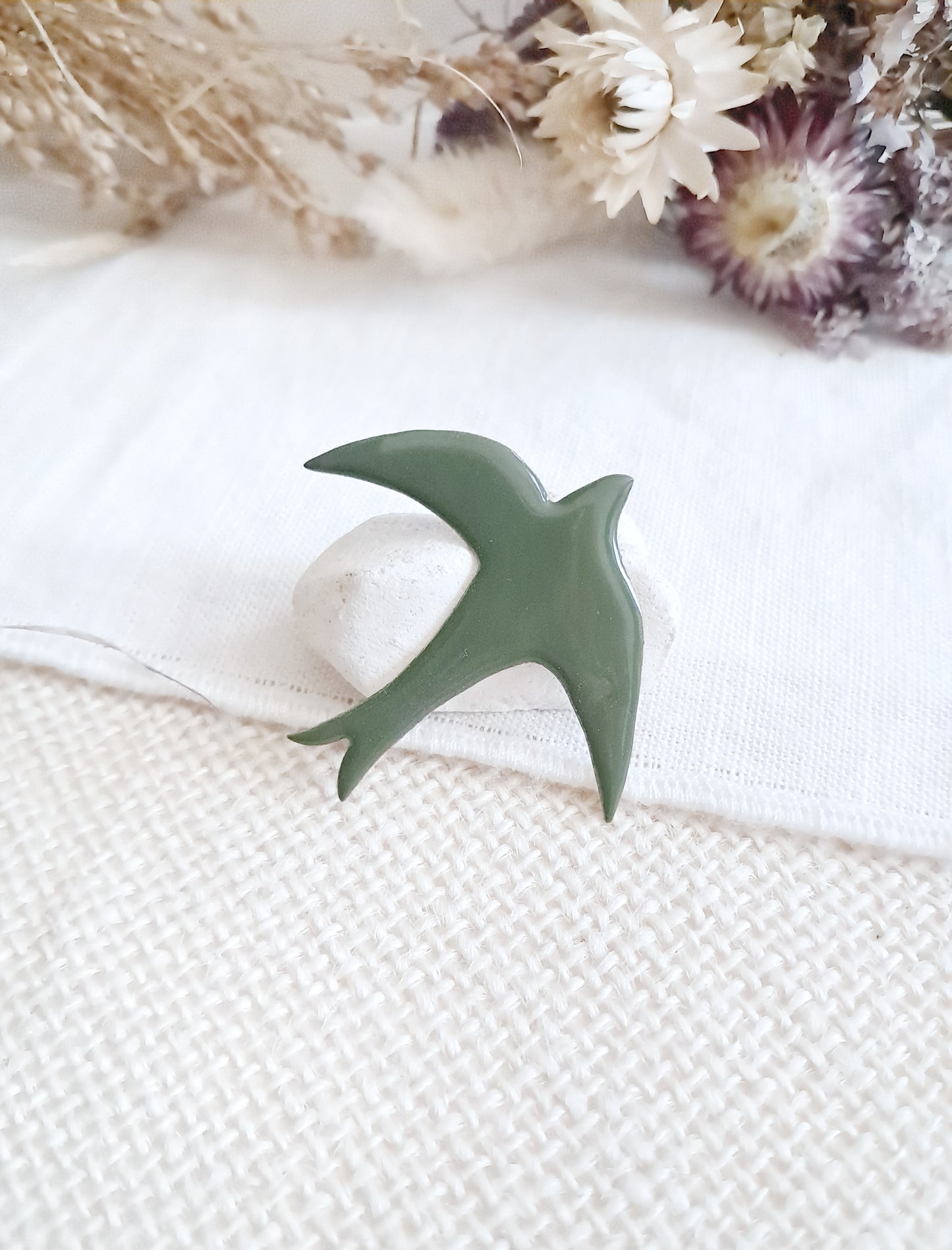 Pin's oiseau vert de Matisse en laiton
