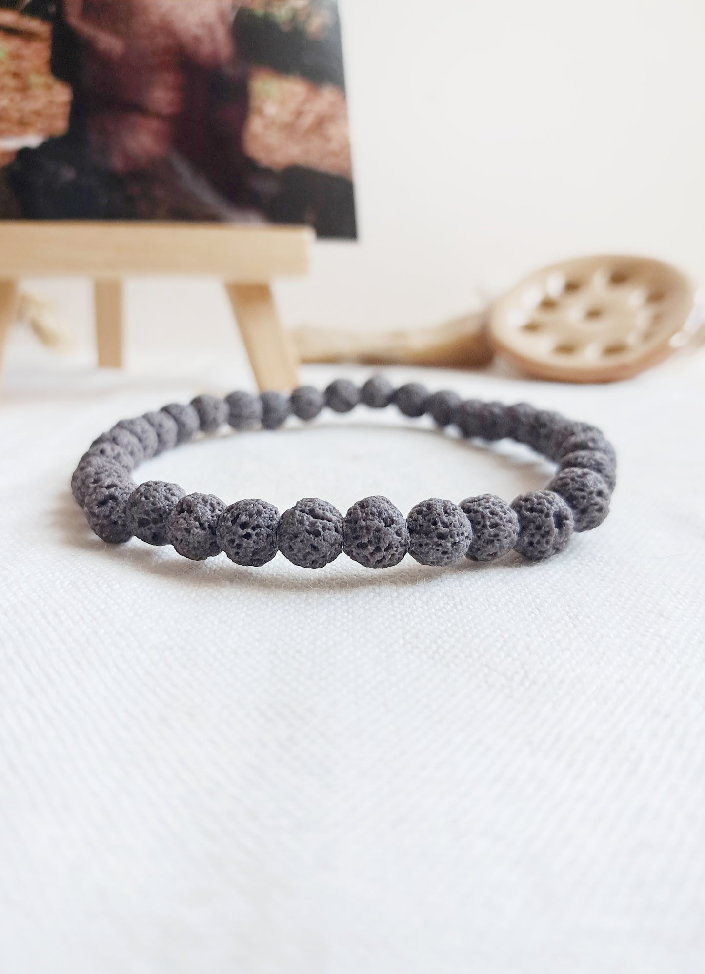 Bracelet Dolhareubang (돌하르방) en pierre de lave