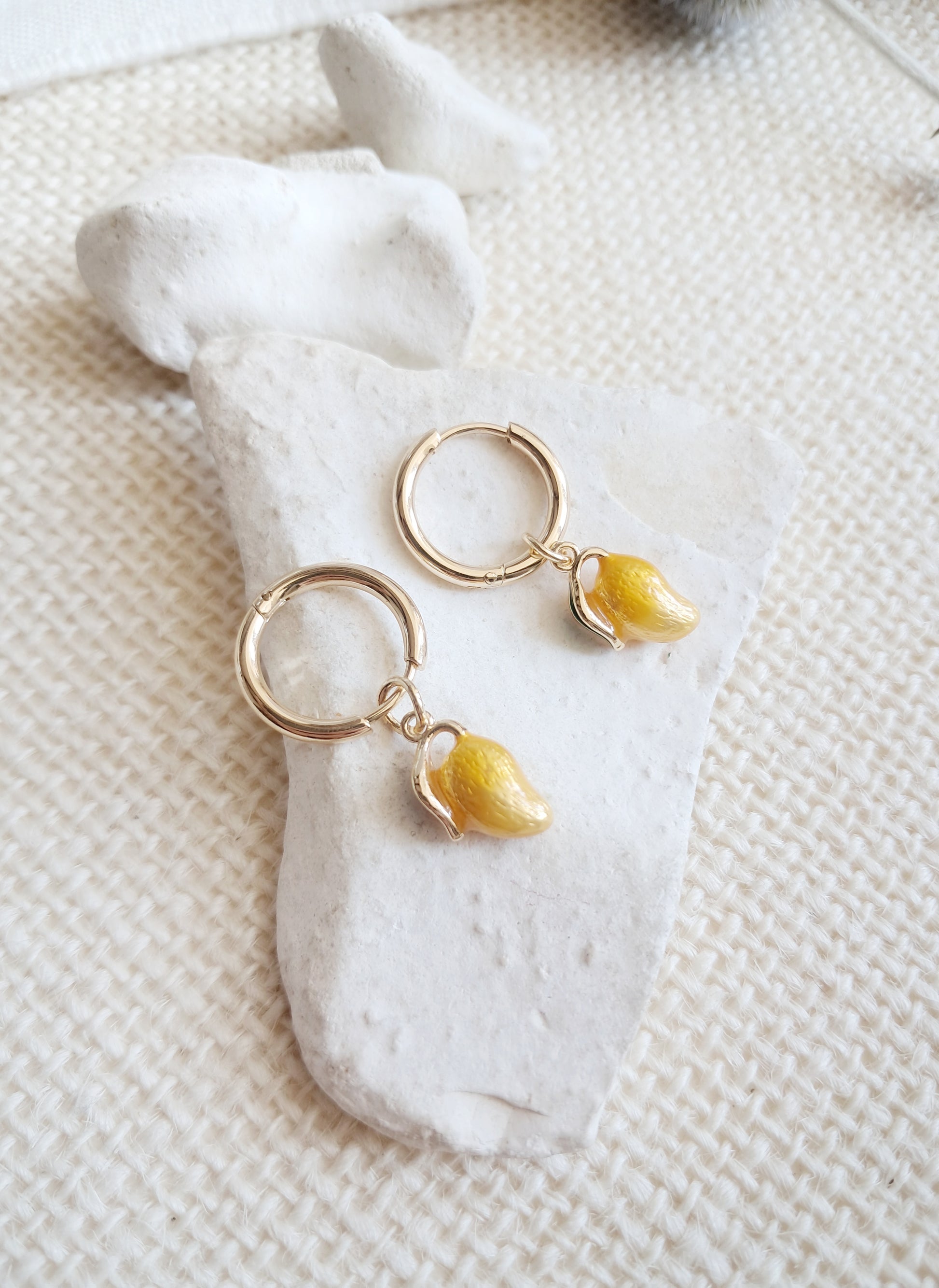 Boucles d'oreilles créoles fruits mangues