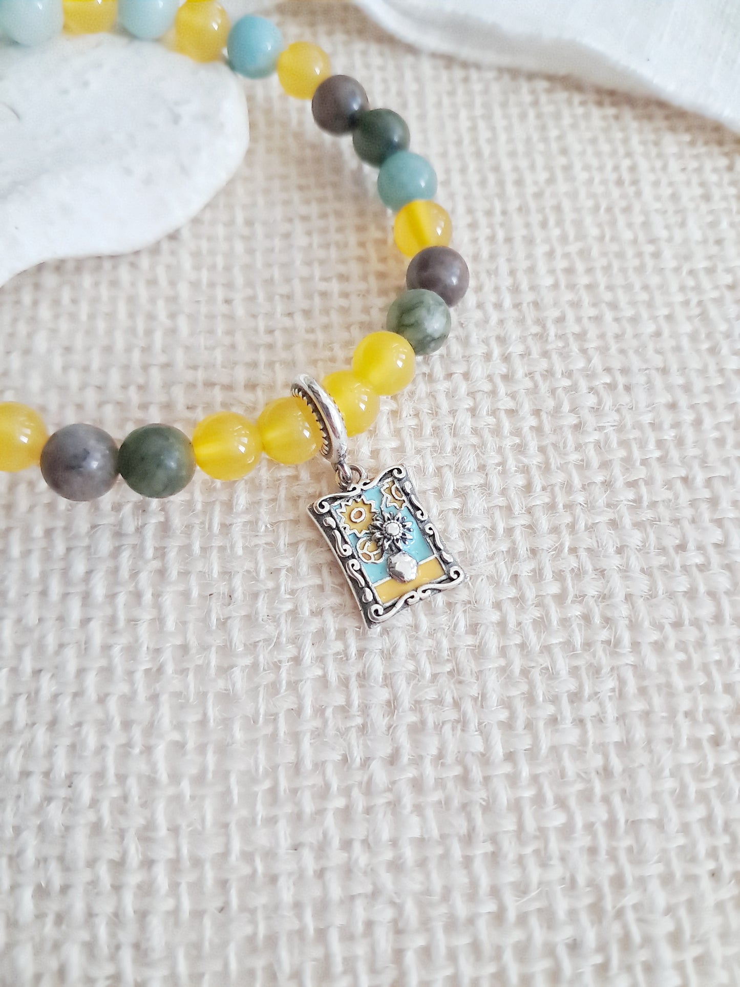 Bracelet inspiré des "Tournesols" de Vincent Van Gogh avec sa breloque en argent 925