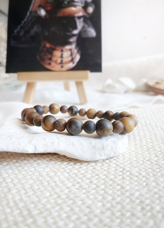 Bracelet inspiré d'un casque de Samouraï en forme de coiffe de cour