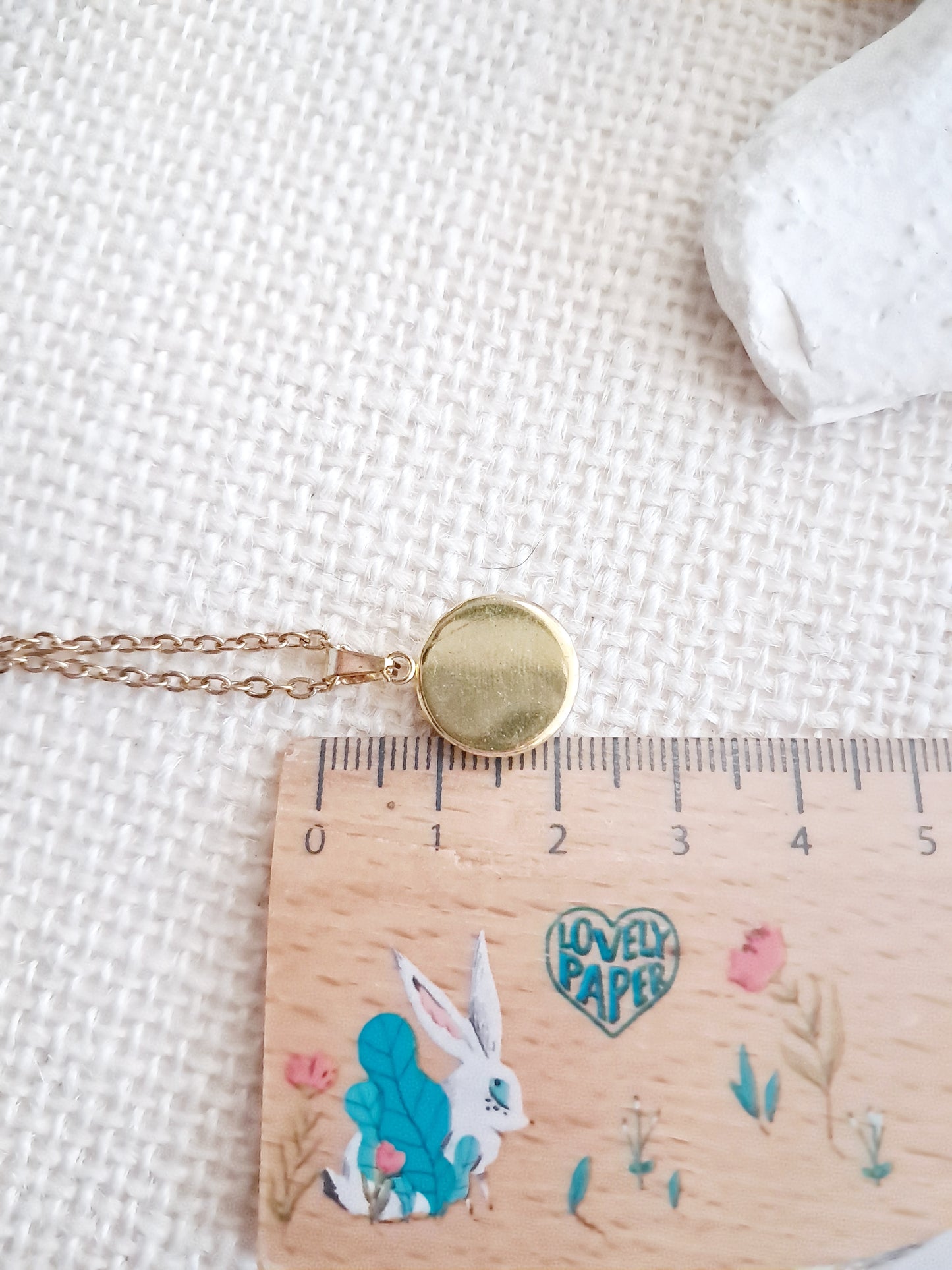 Collier en sodalite et acier inoxydable doré