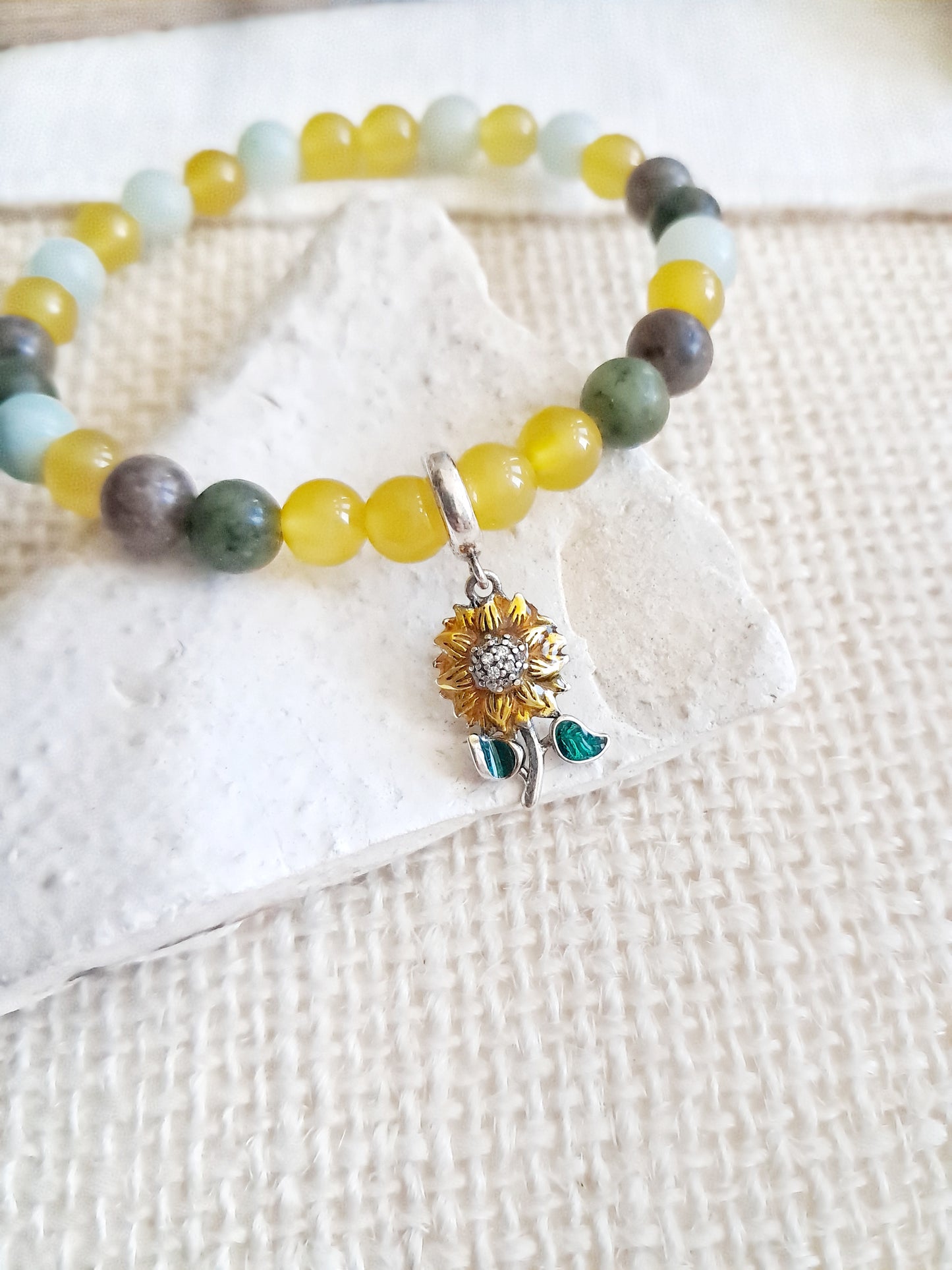 Bracelet avec breloque en argent 925  inspiré des "Tournesols" de Vincent Van Gogh