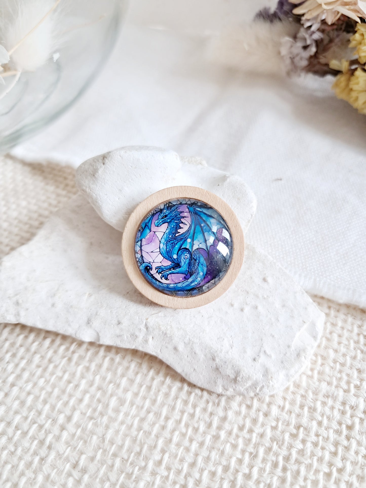 Broche dragon bleu violet en bois