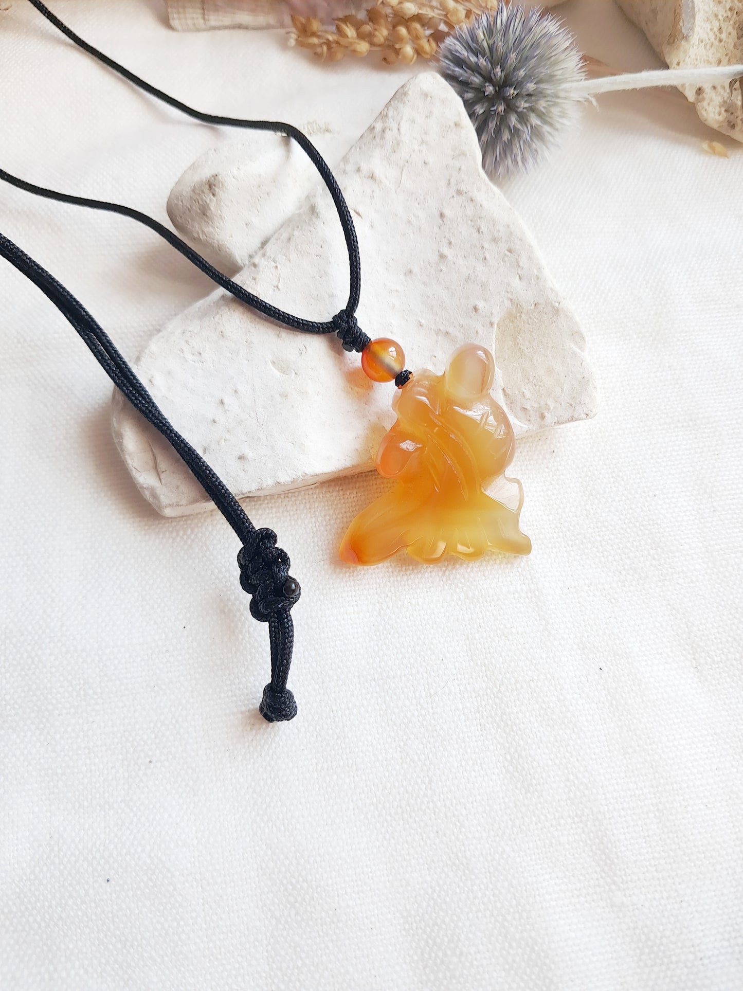 Collier poisson en agate orange
