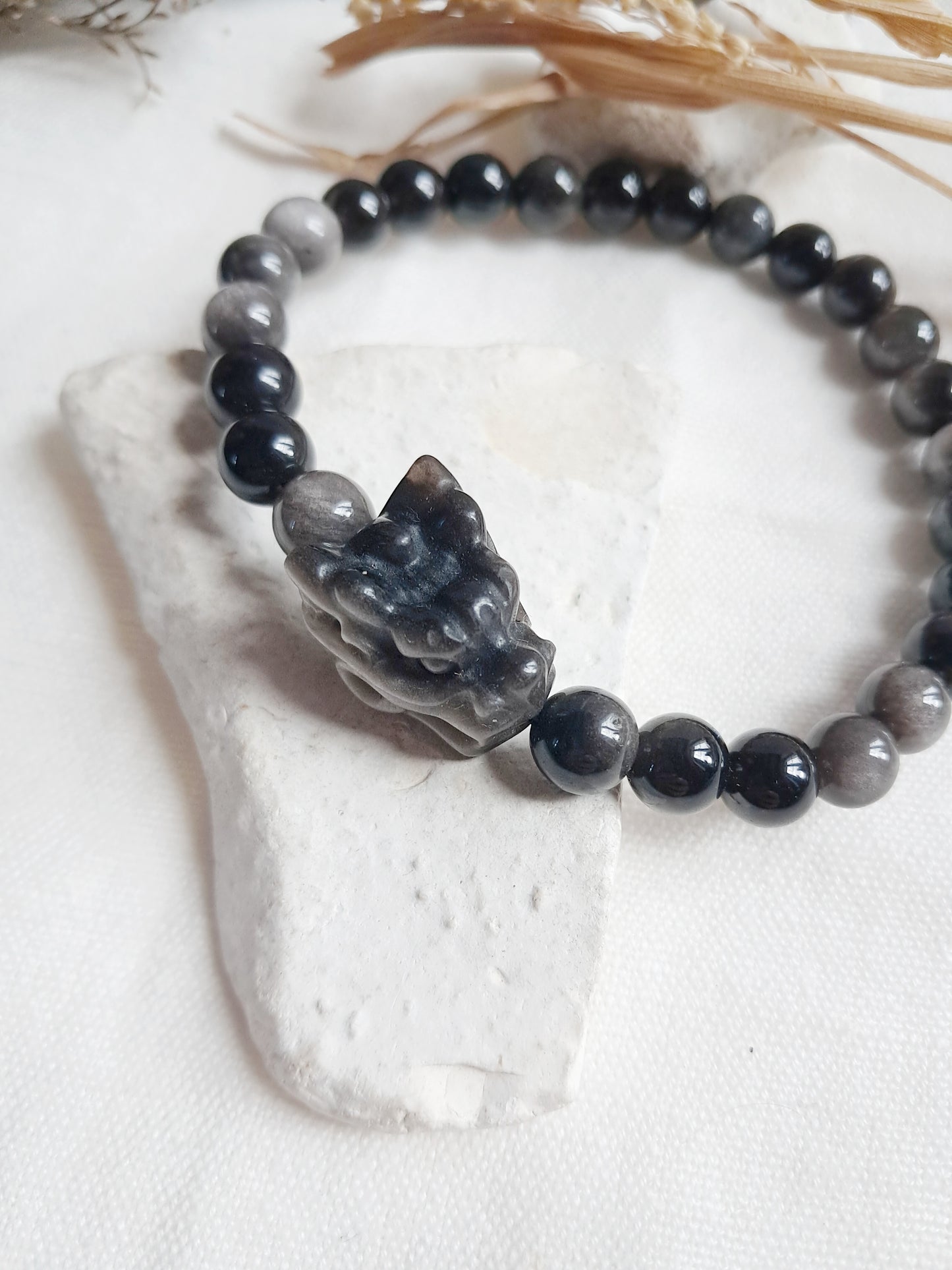 Bracelet dragon en obsidienne argentée