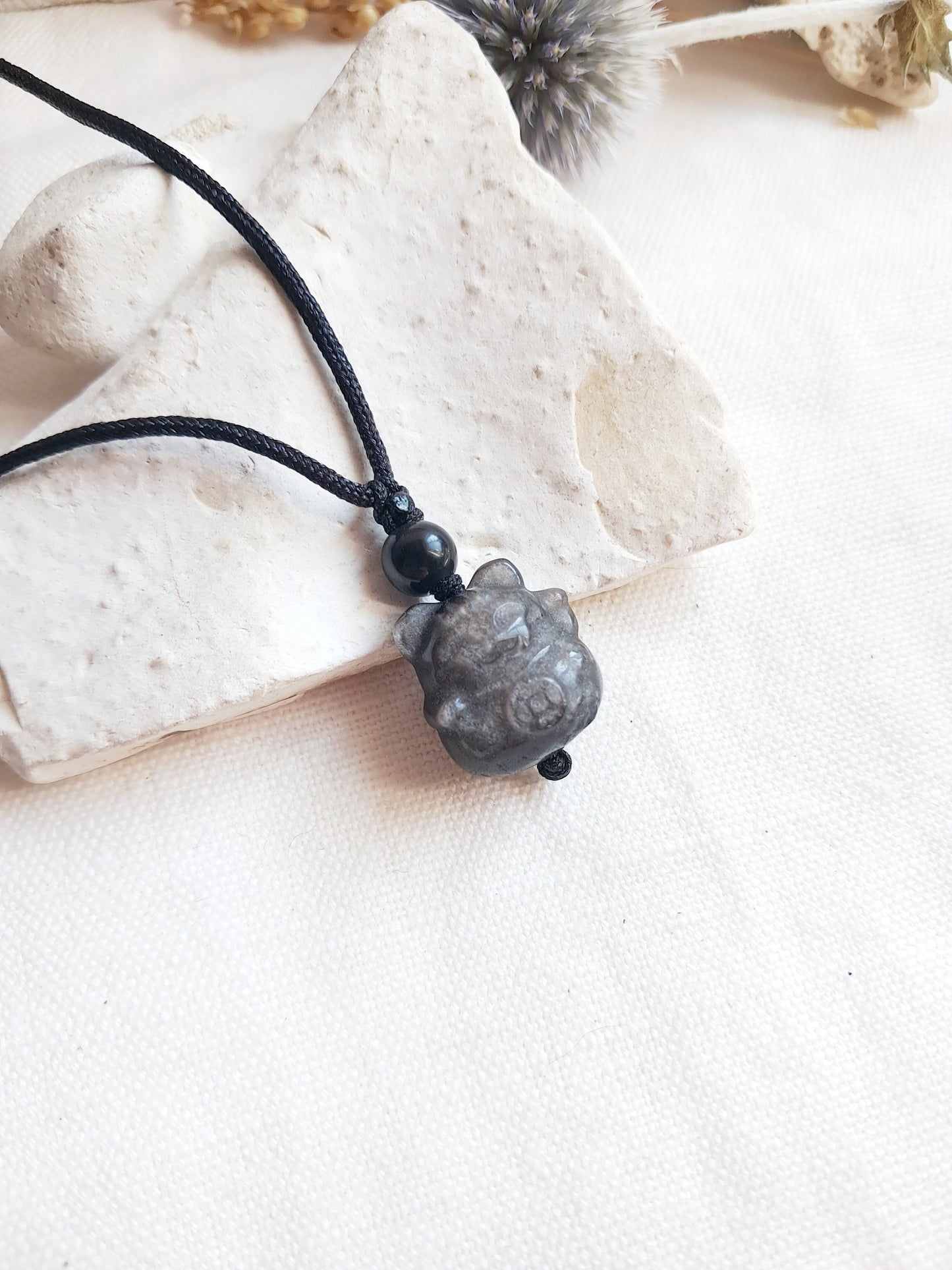 Collier chat de la chance en obsidienne argentée